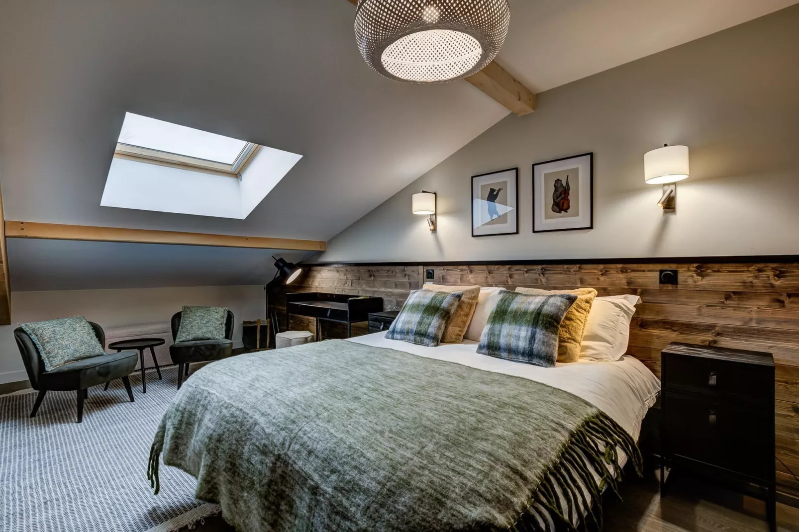 White Pearl A32-Bedroom