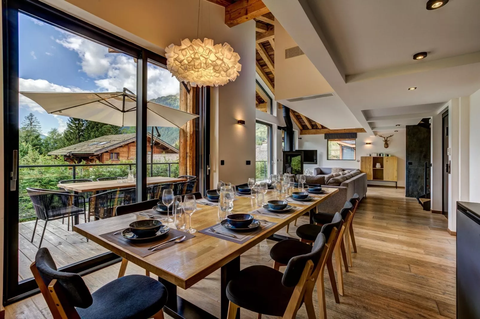 Black Pearl-Esszimmer