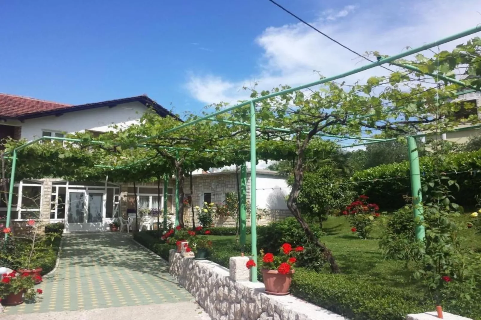 Elez Serenity Guesthouse - Twin room with Balcony-Im Freien