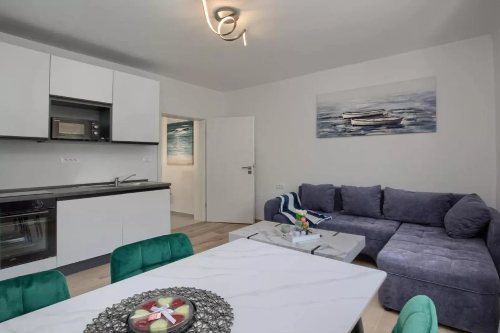 Apartments Mons - Two Bedroom Apartment With Terrace (A2)-Im Freien