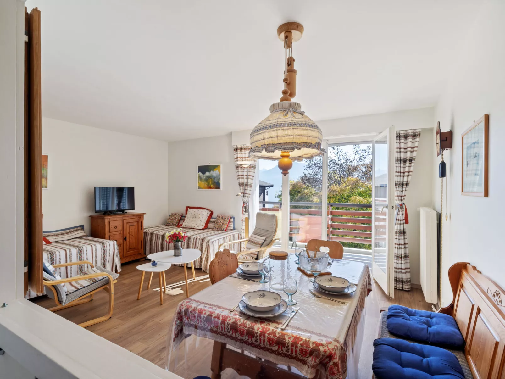 Armorial Ouest 51-Dedans