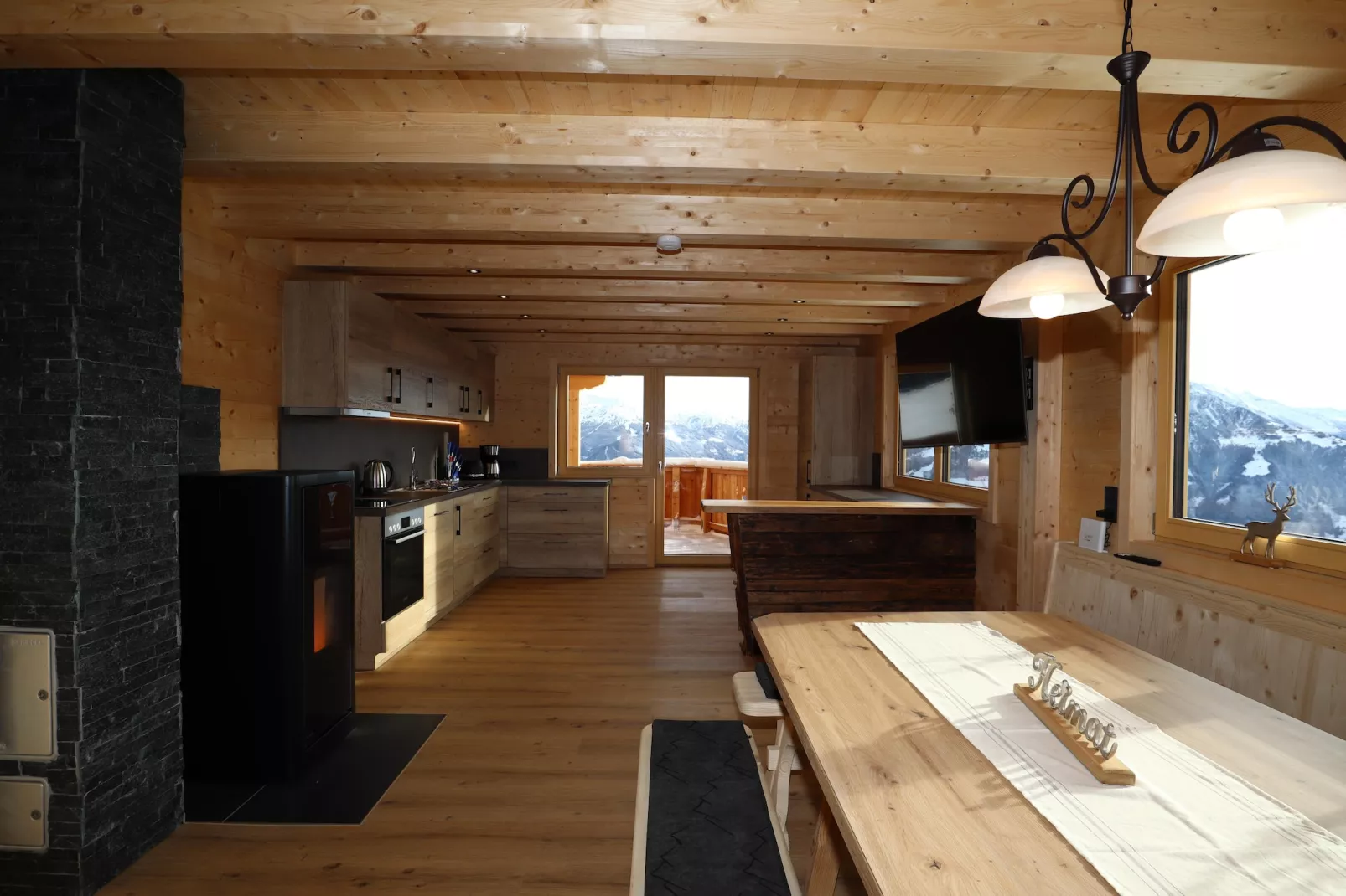 Ferienhütte Almwiese-Dining room