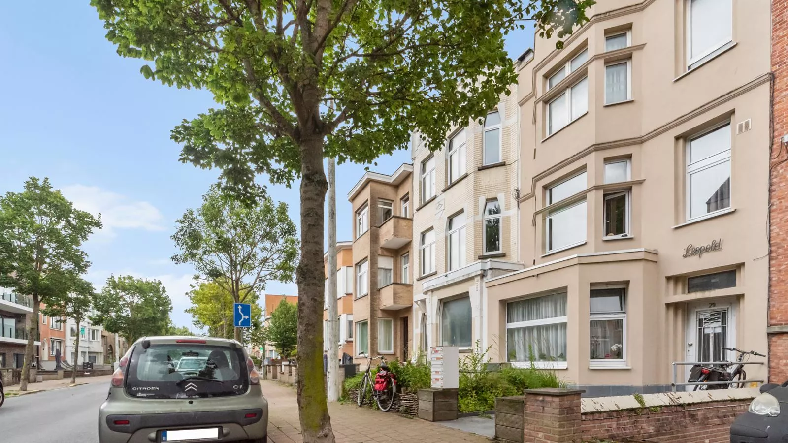 Leopold - 0102-Outdoor