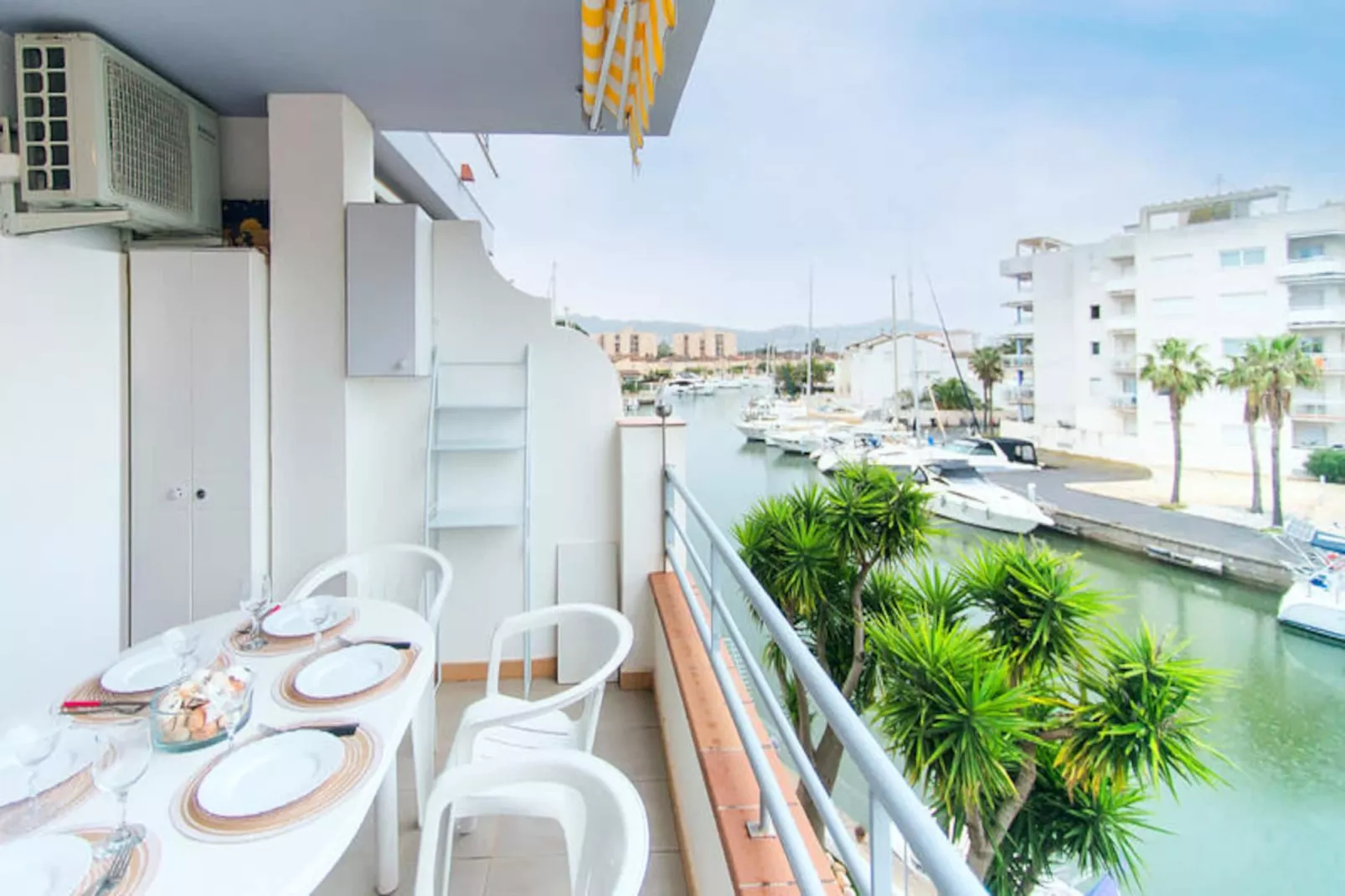 Appartements à Roses-Non tagué