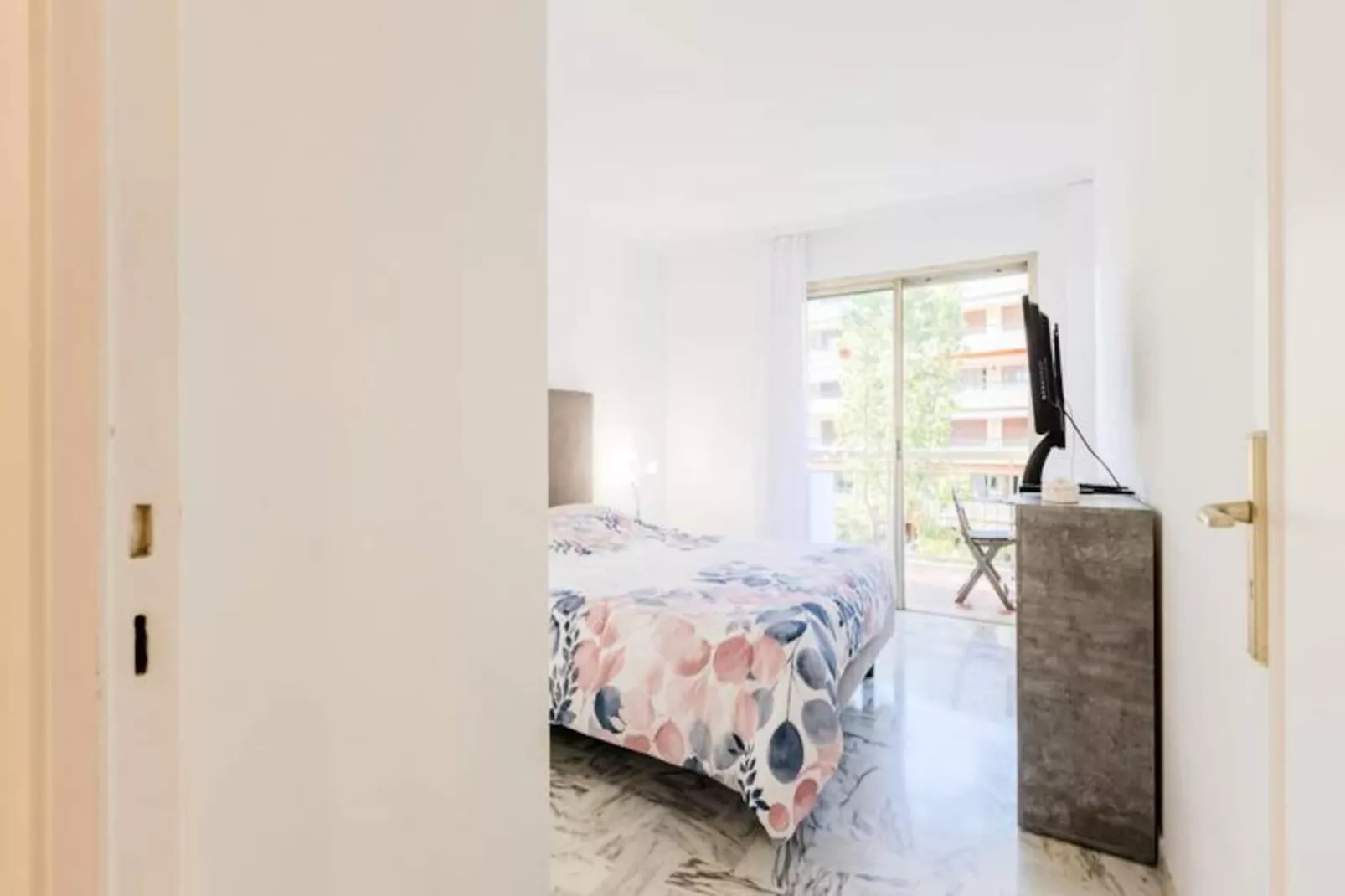 Résidence 3p R&eacute;nov&eacute; Au C&oelig;ur D&rsquo;un Parc Arbor&eacute; &agrave; 5min Du Centre-Untagged