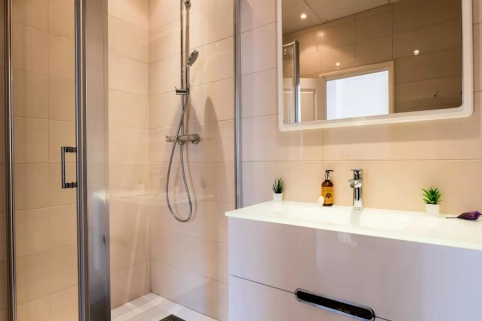 Résidence 3 Pièces Rue D’antibes à Deux Pas Du Palais Des Festivals-Nicht zugeordnet