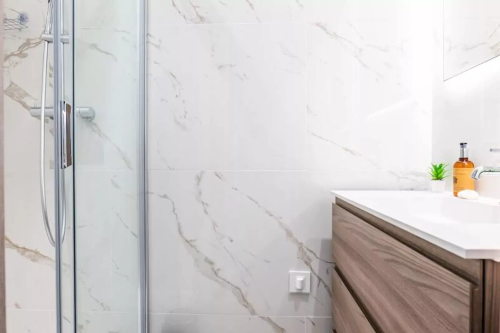 Résidence Rare ! Rez-de-jardin 10 Minutes &agrave; Pied Du Centre-Non tagué