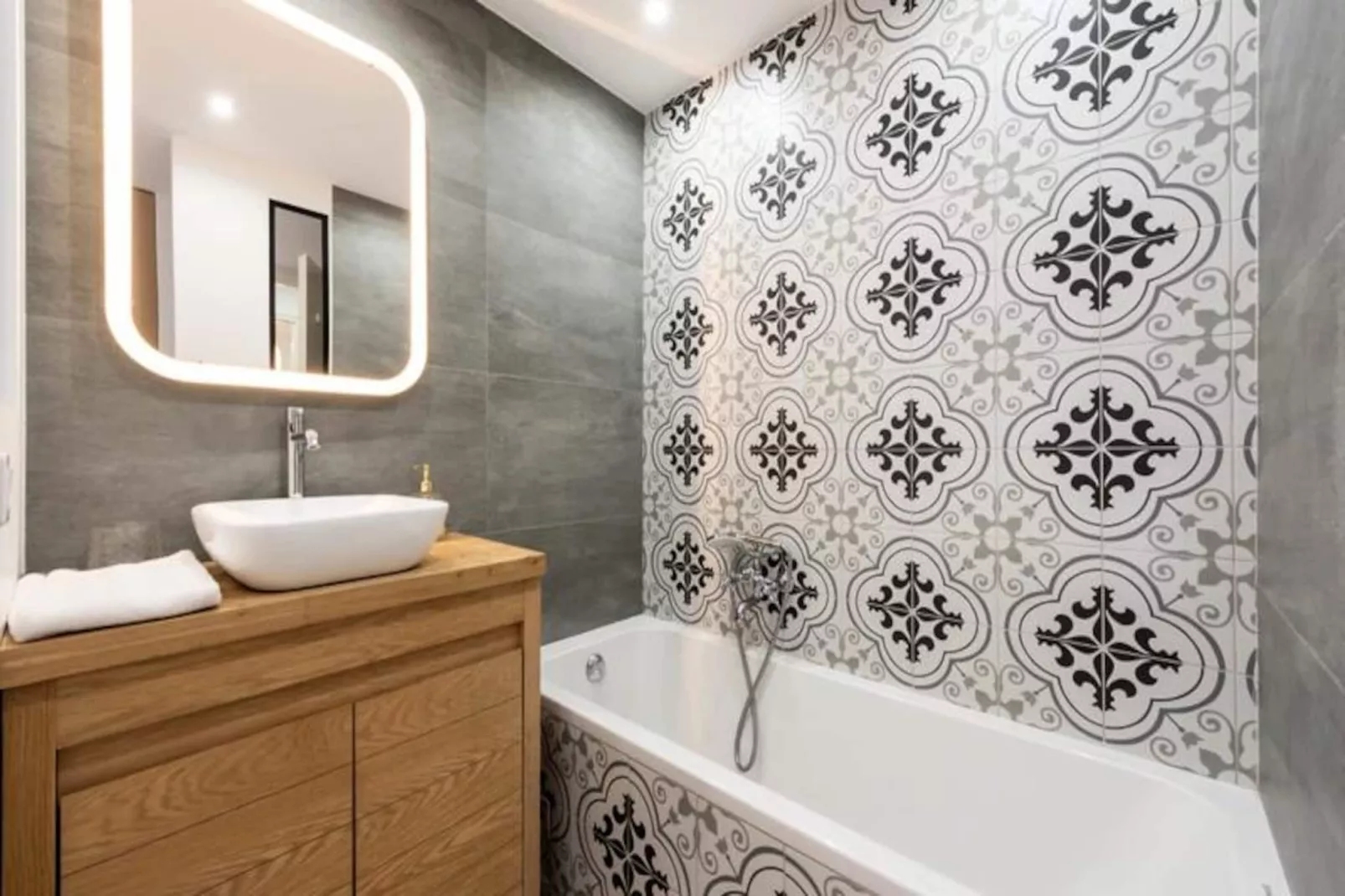 Résidence 3p Centre Cannes Suquet-Untagged