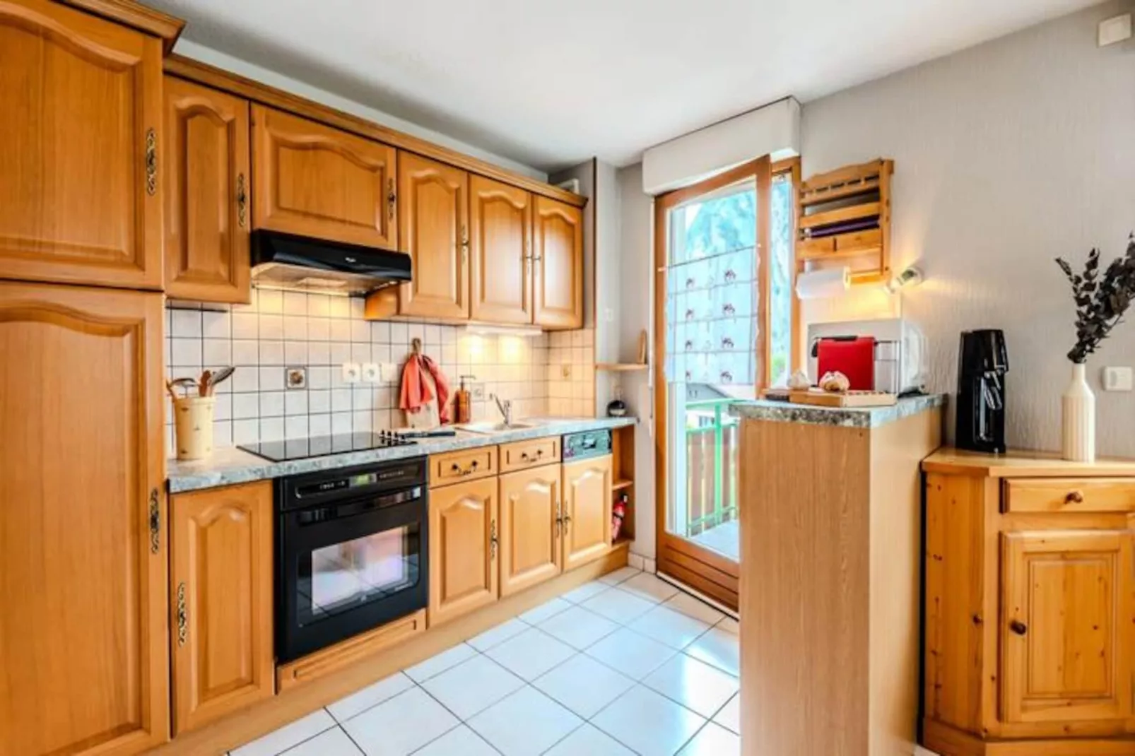 Slow Chalet Th&ocirc;nes: Lac & Montagne -15 Min Ski - Ascenseur, Balcon, Parking-Untagged