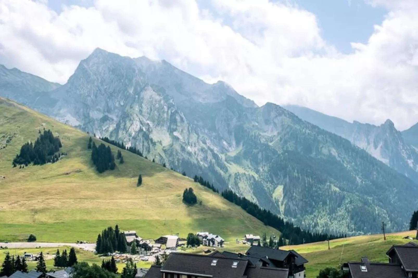 Slow Chalet Montblanc Soleil Sur Les Pistes Ascenseur Balcon, Vue, Parking-Untagged