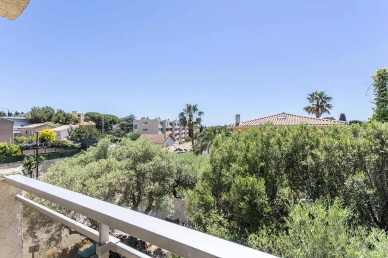 Appartement Balzac --Untagged