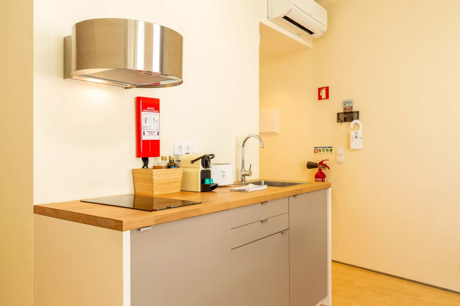 Feel Porto Codeçal Apartment 2.2-Cuisine