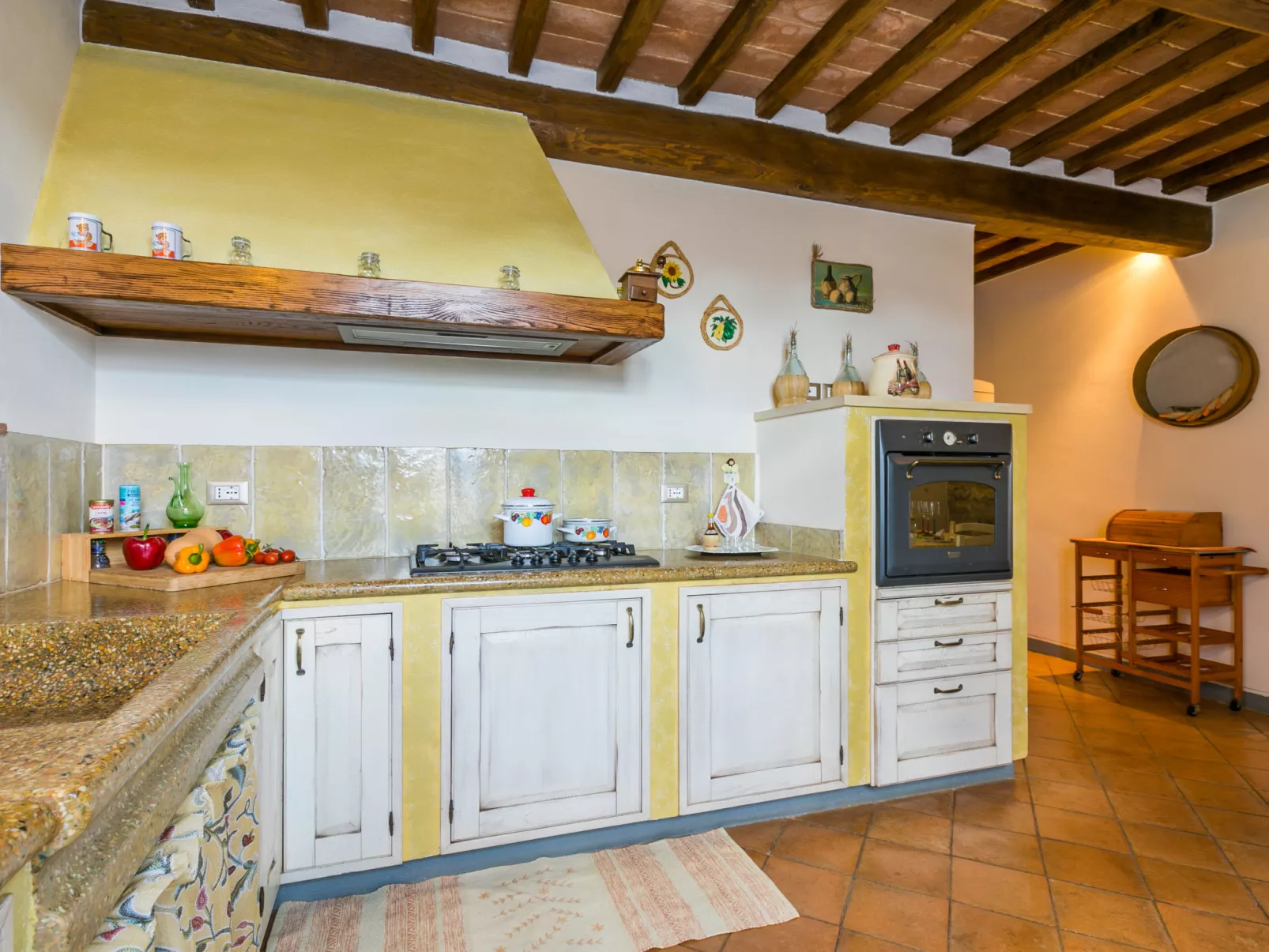 Poggio all'Aia-Inside