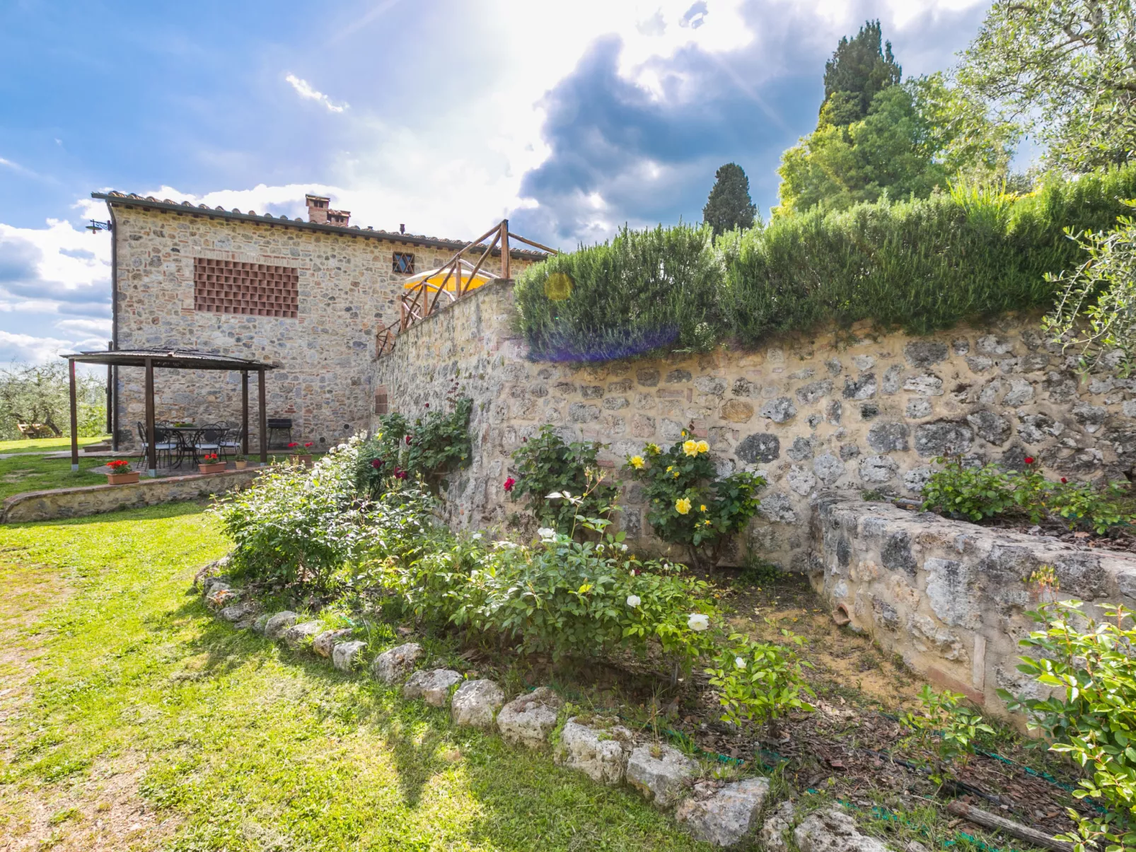 Poggio all'Aia-Outside