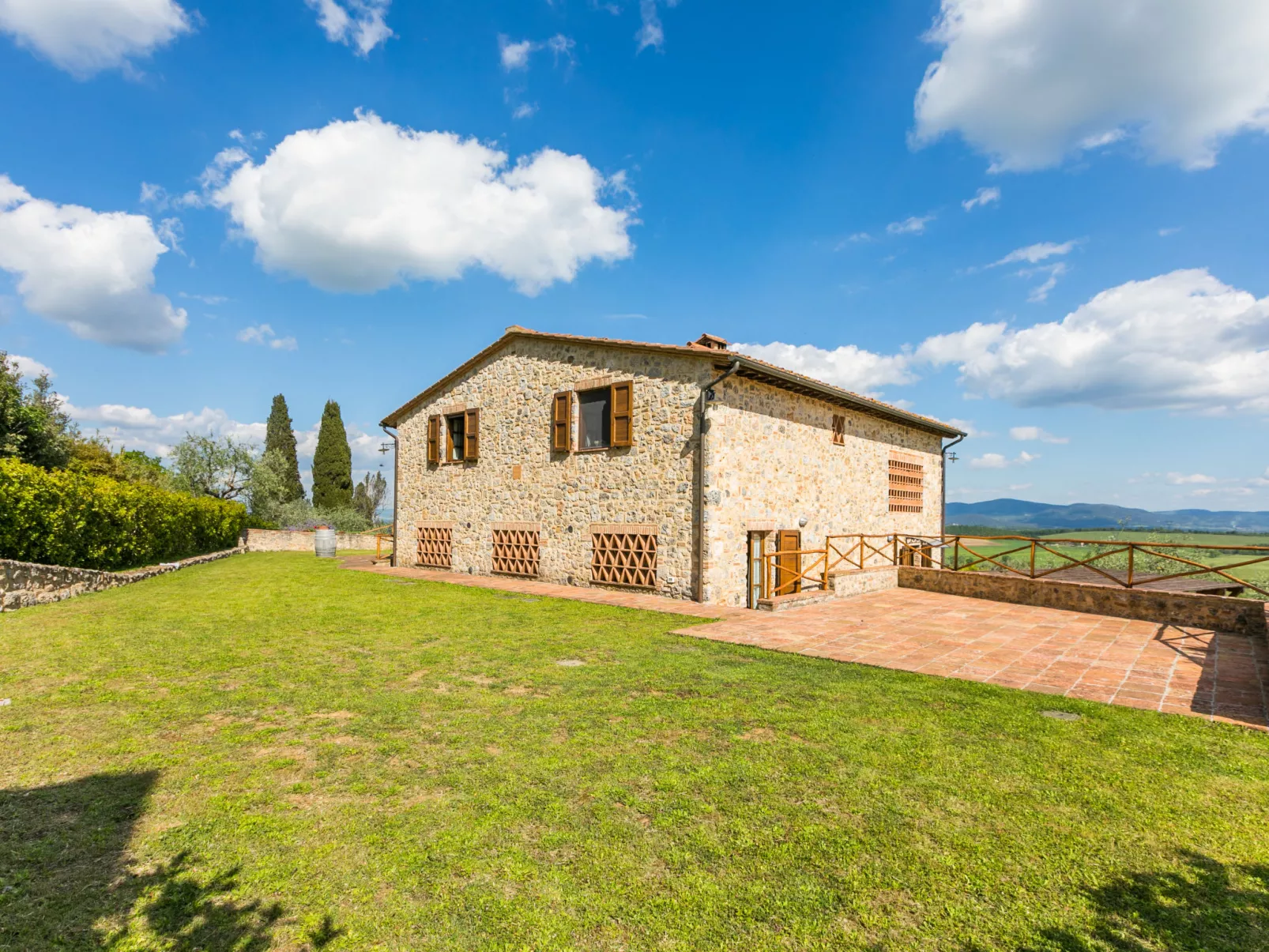 Poggio all'Aia-Outside