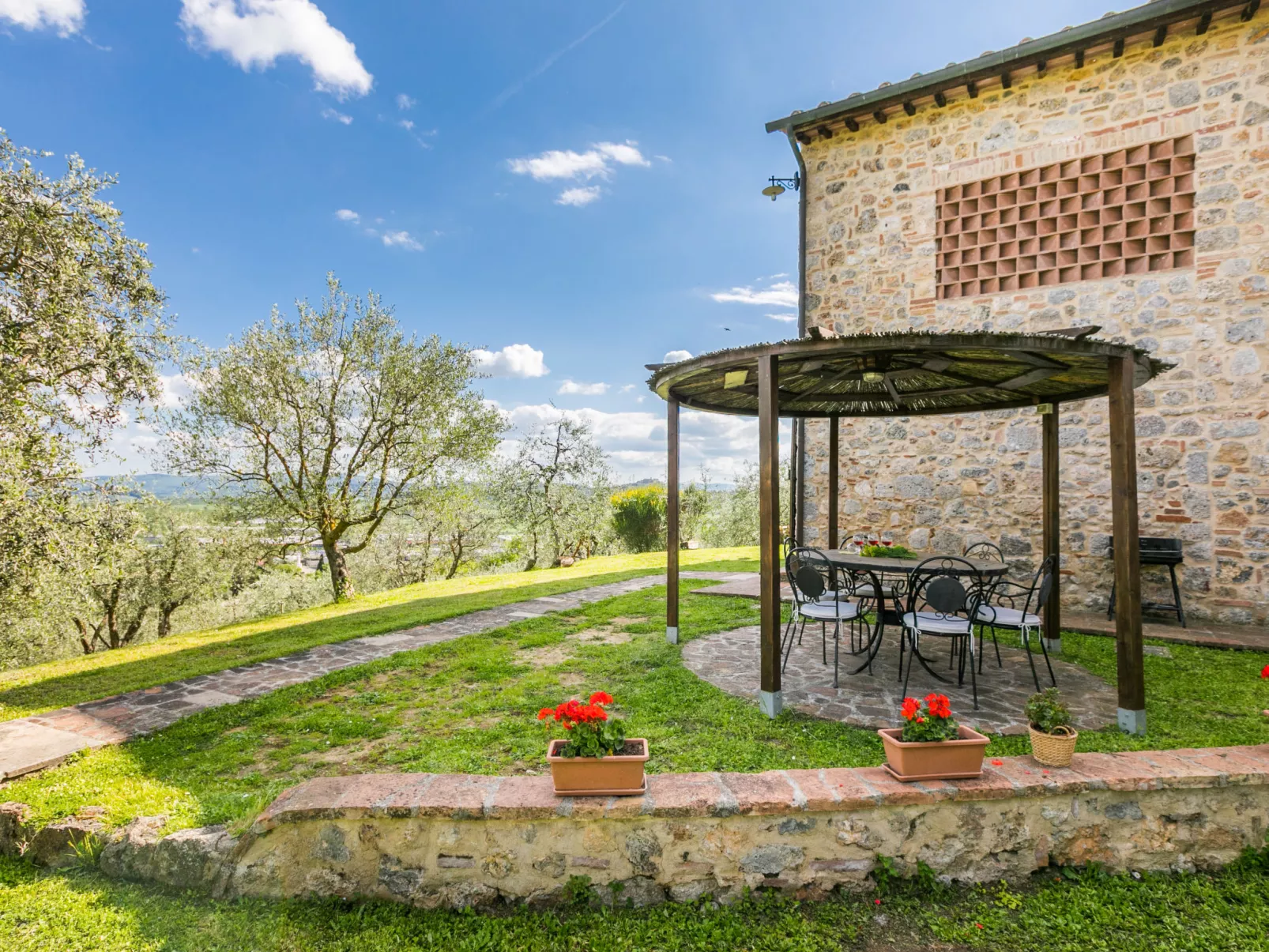 Poggio all'Aia-Outside