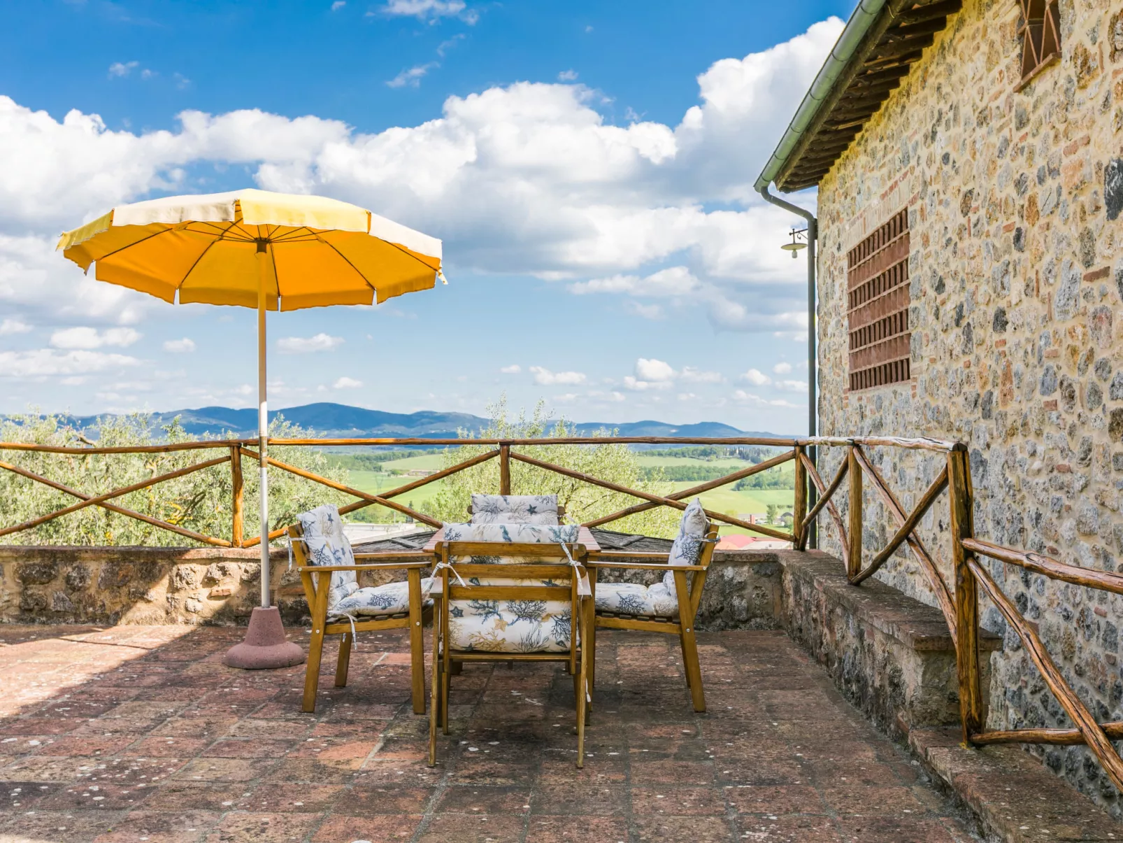 Poggio all'Aia-Outside