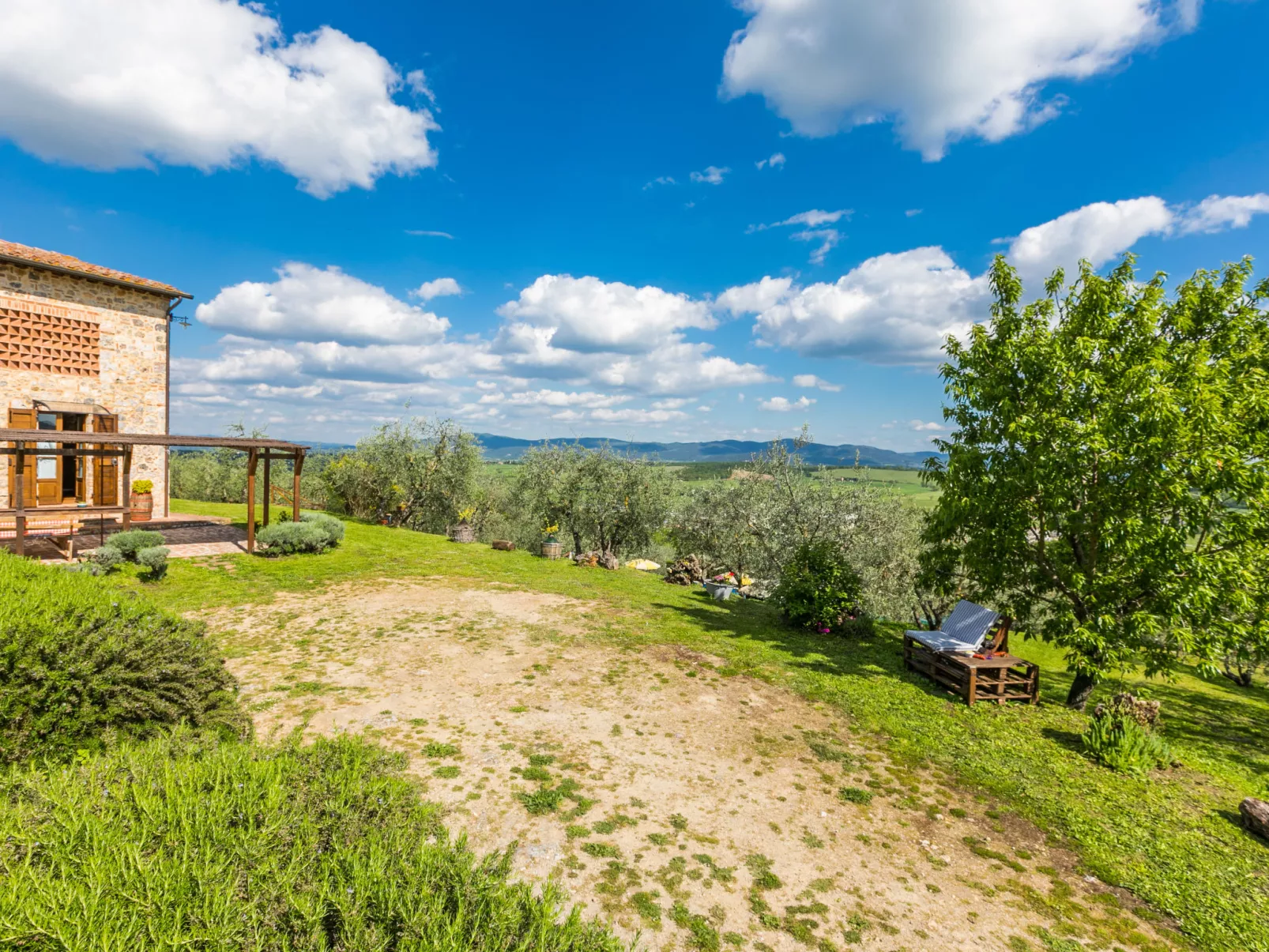Poggio all'Aia-Outside