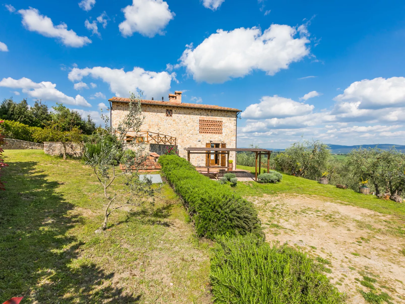 Poggio all'Aia-Outside