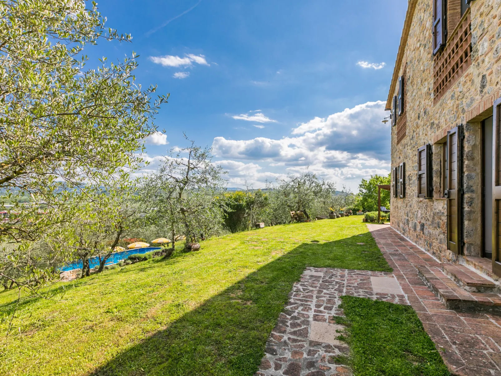 Poggio all'Aia-Outside