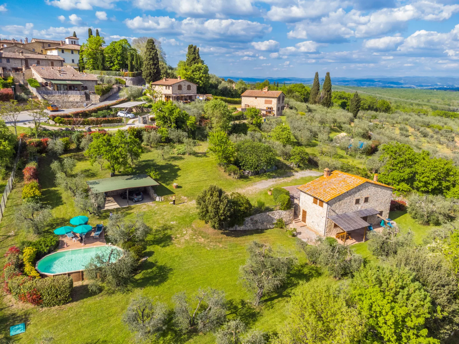 Il Fienile-Outside