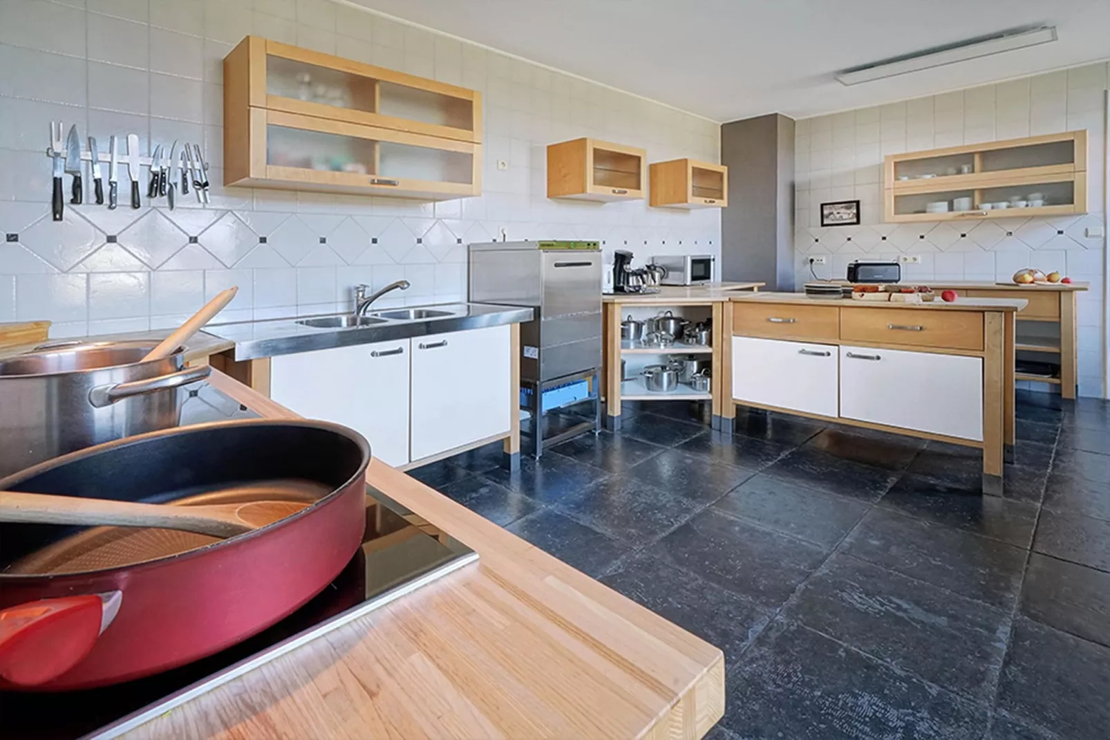 Château de luxe-Kitchen