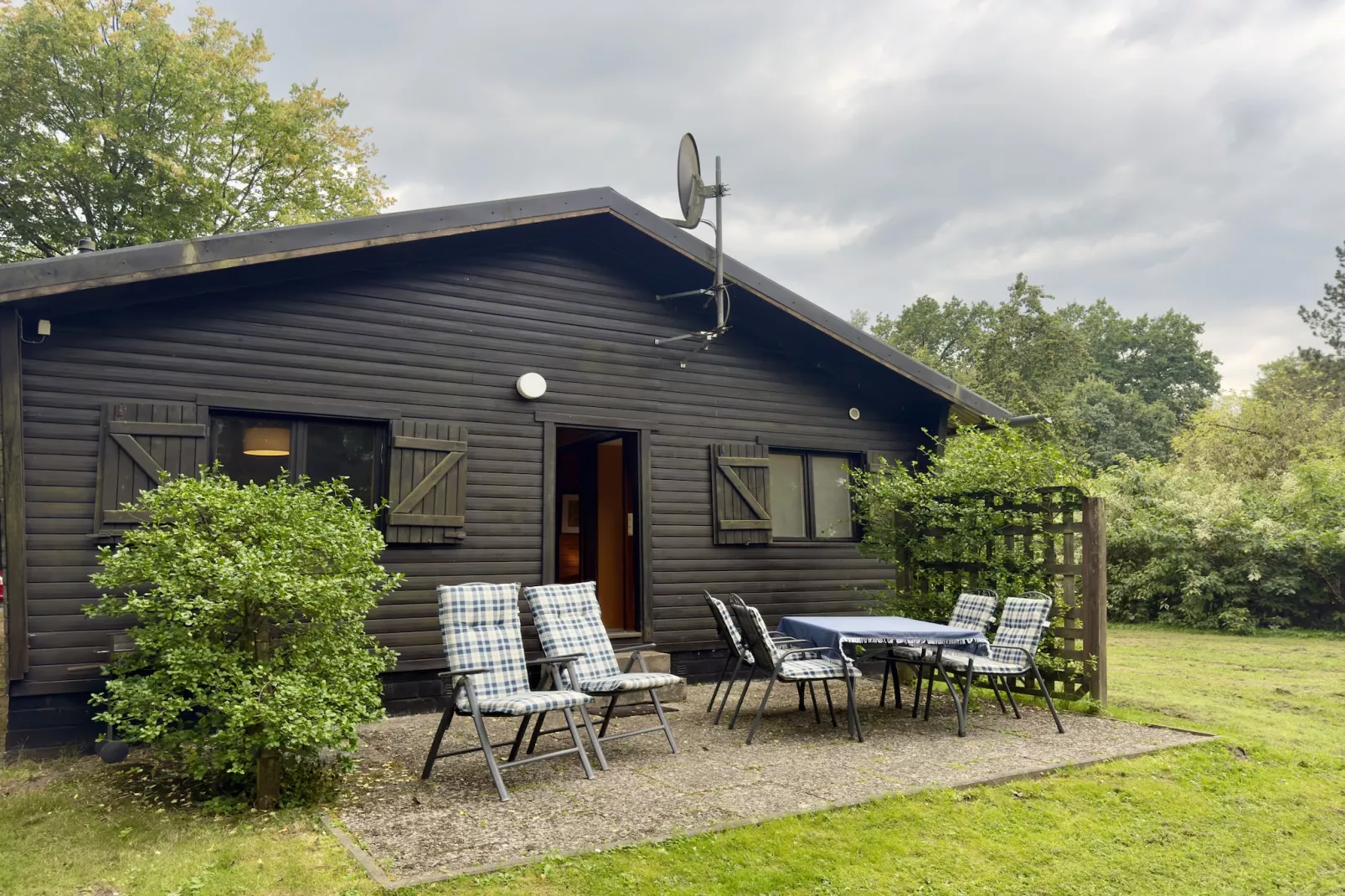Lüneburger Heide-Terrasse/Balkon