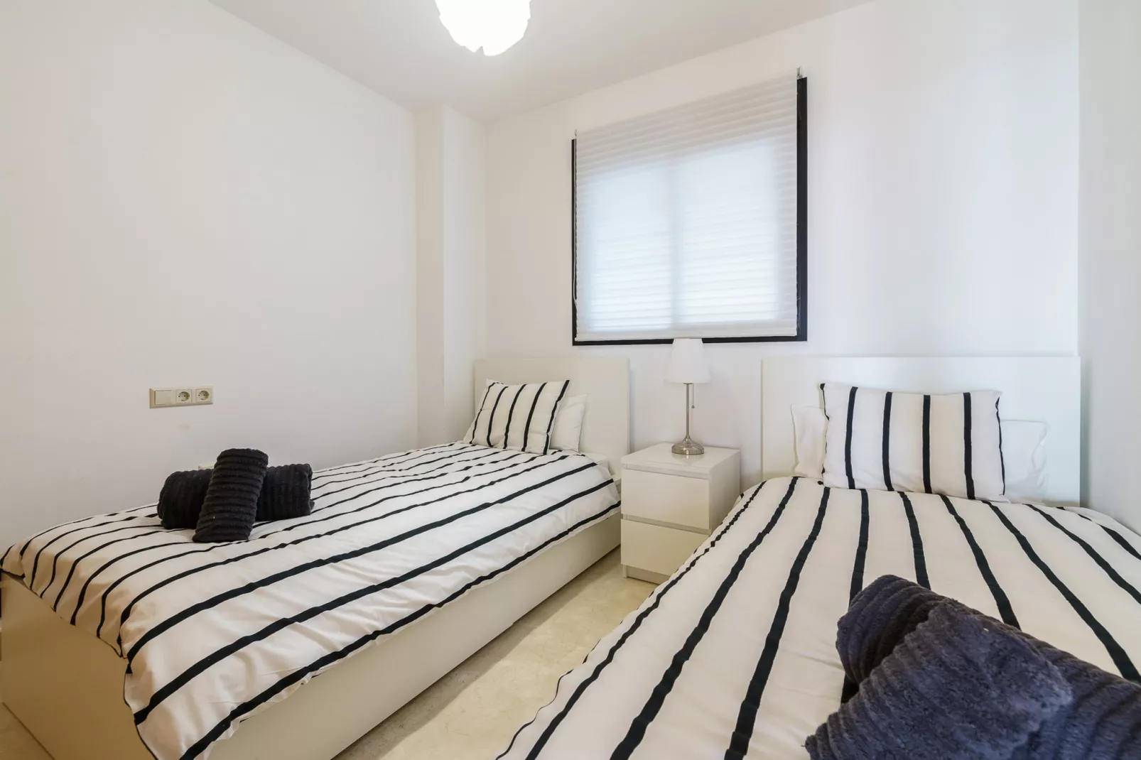 CT 167 - Hollywood Hills in Riviera del Sol-Schlafzimmer