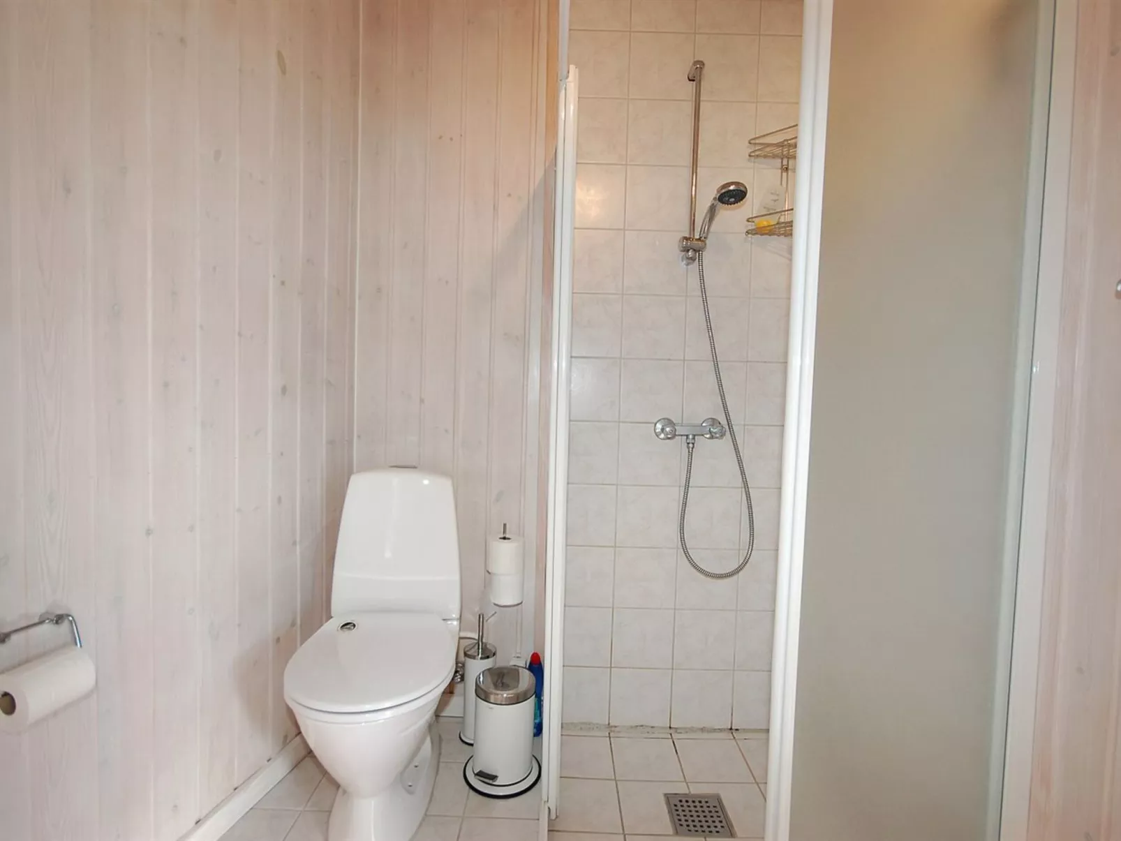 "Tomke" - 1.7km from the sea-Dedans