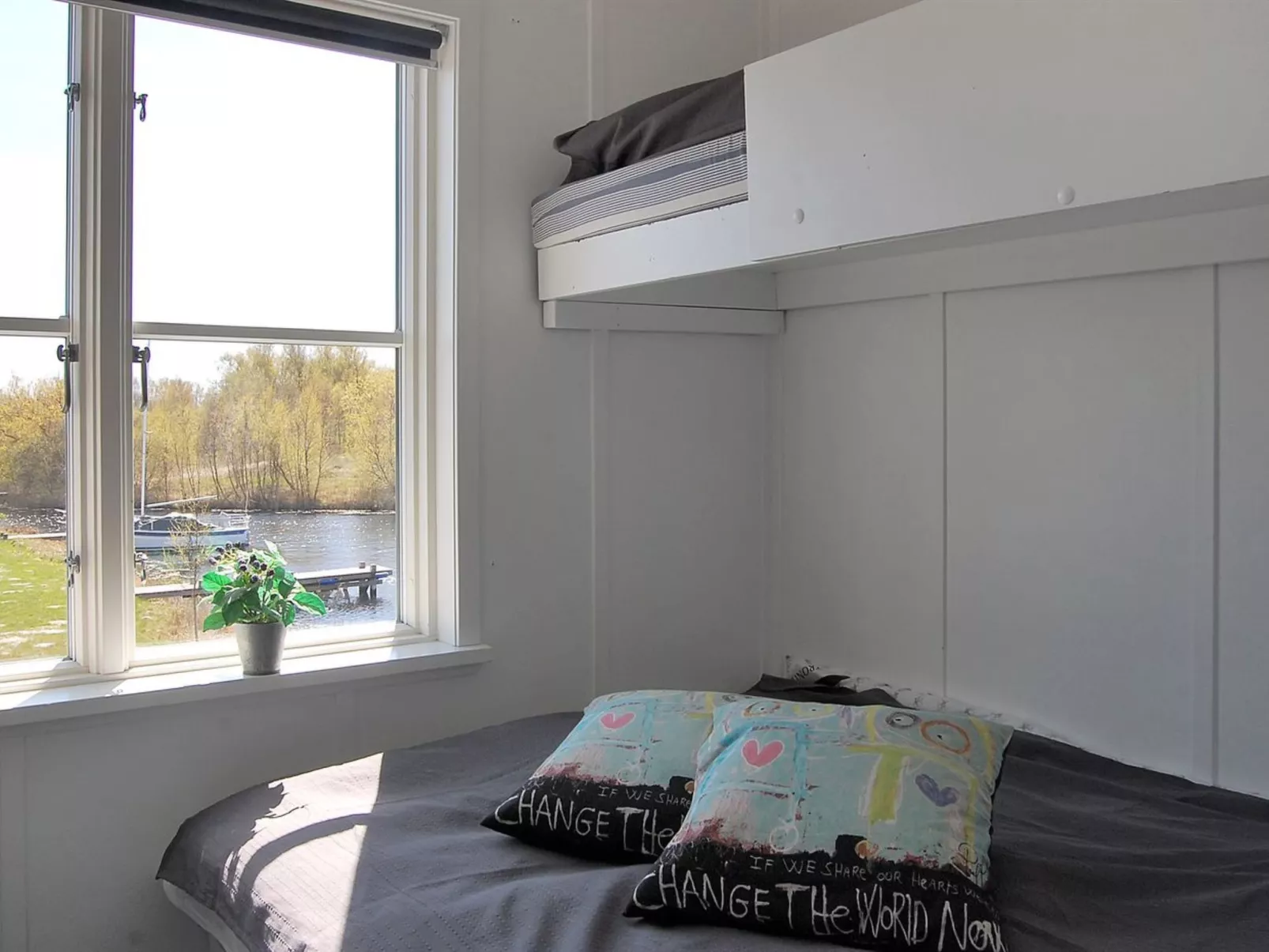 "Idamarie" - 2m from the sea-Dedans