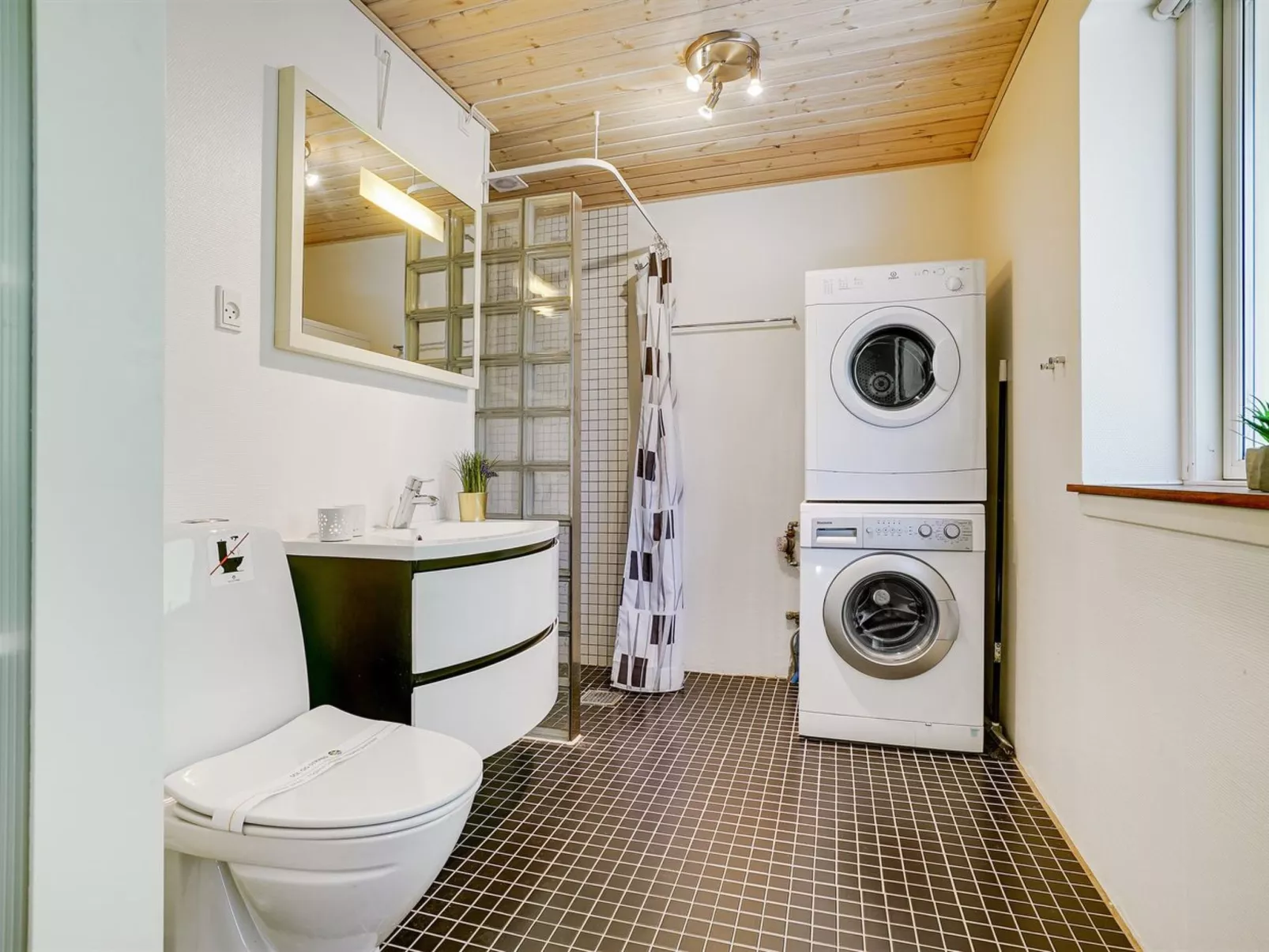 "Epke" - 250m from the sea-Inside