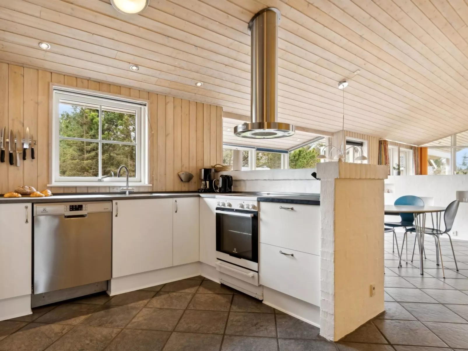 "Aleta" - 500m from the sea-Inside