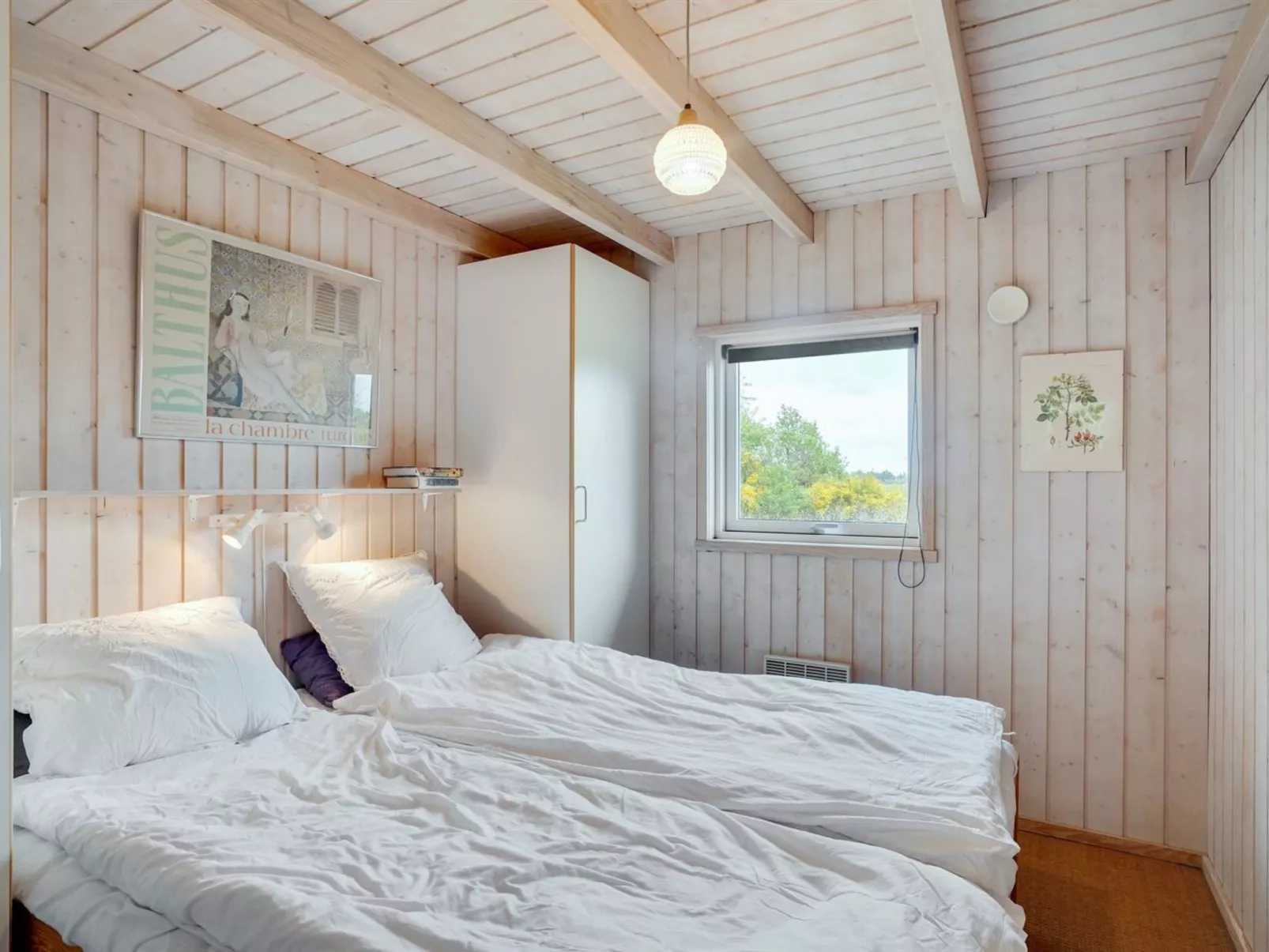 "Aameek" - 3km from the sea-Inside