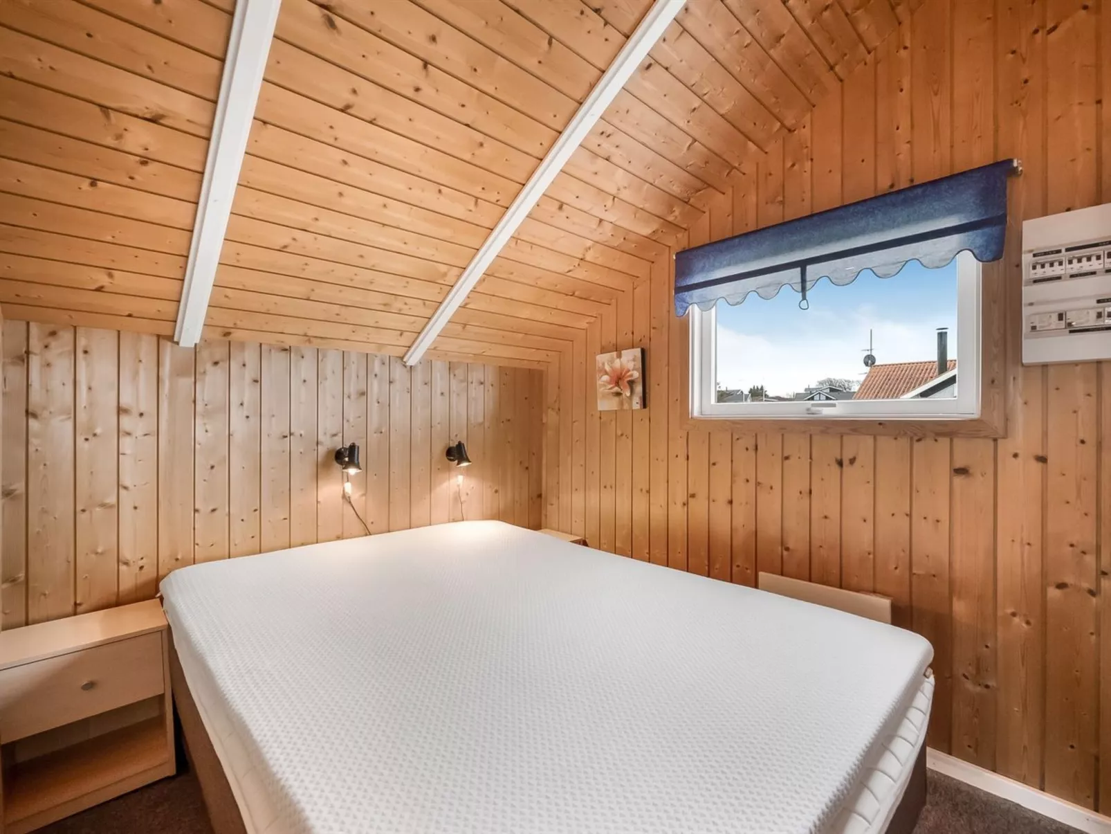 "Lonne" - 750m to the fjord-Inside