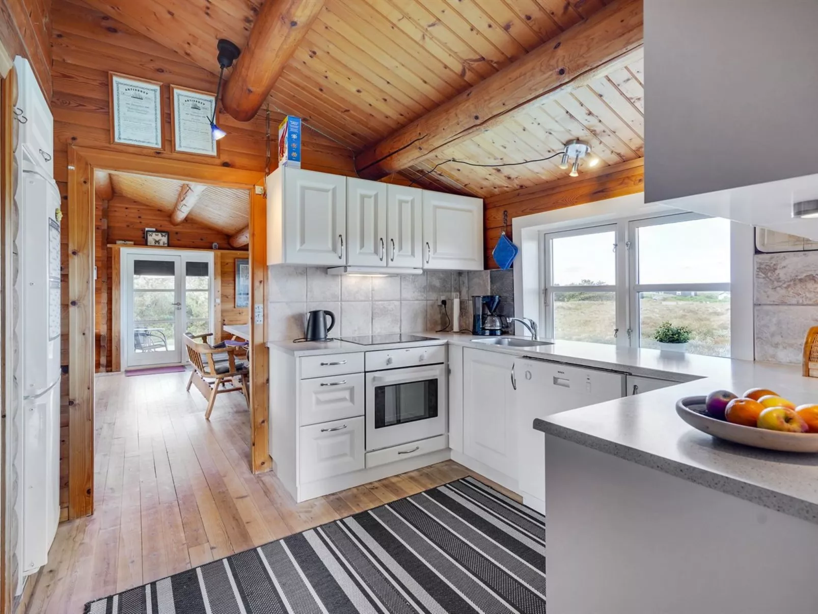 "Anton" - 1.5km from the sea-Inside