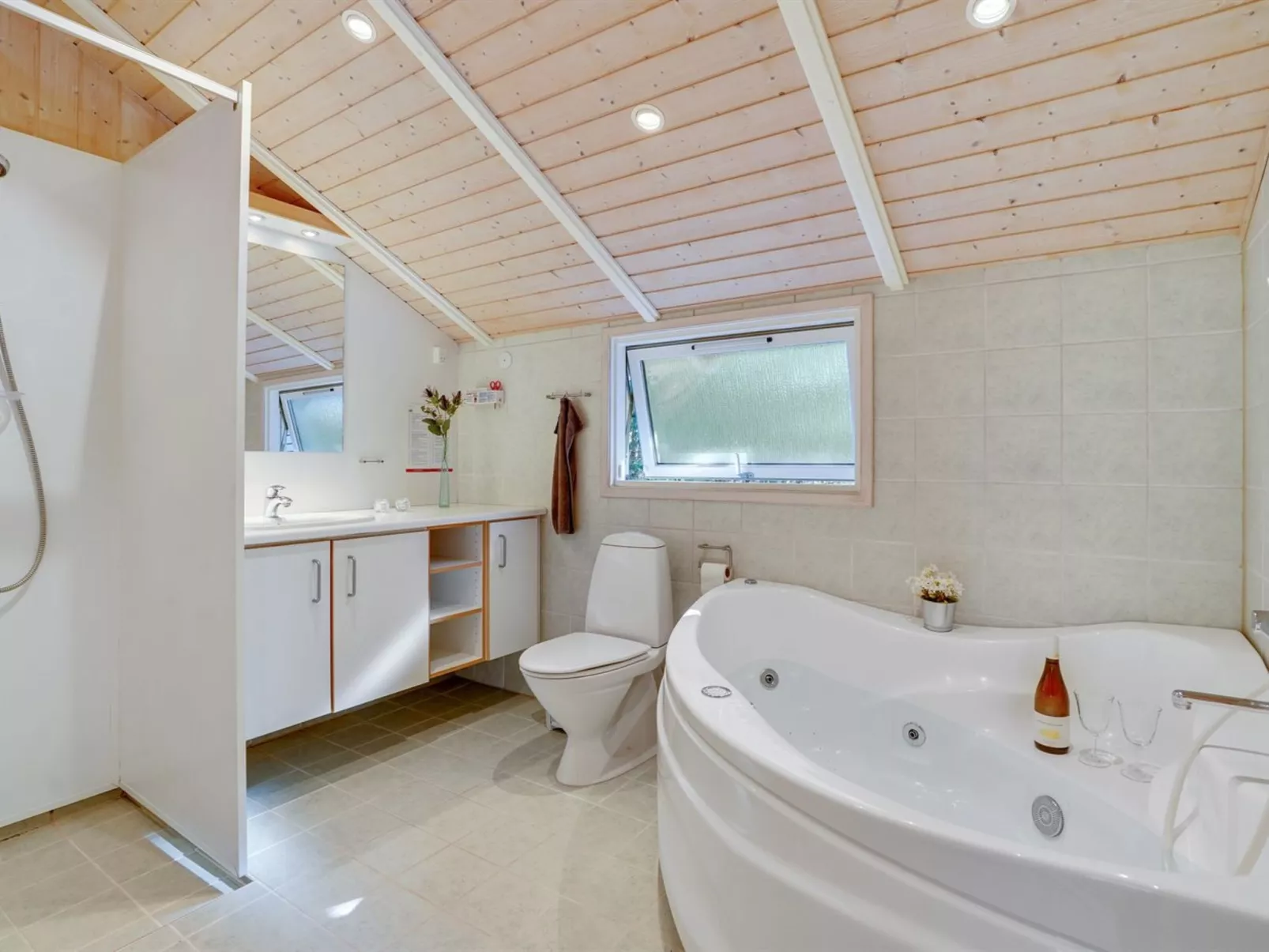 "Saana" - 700m from the sea-Drinnen