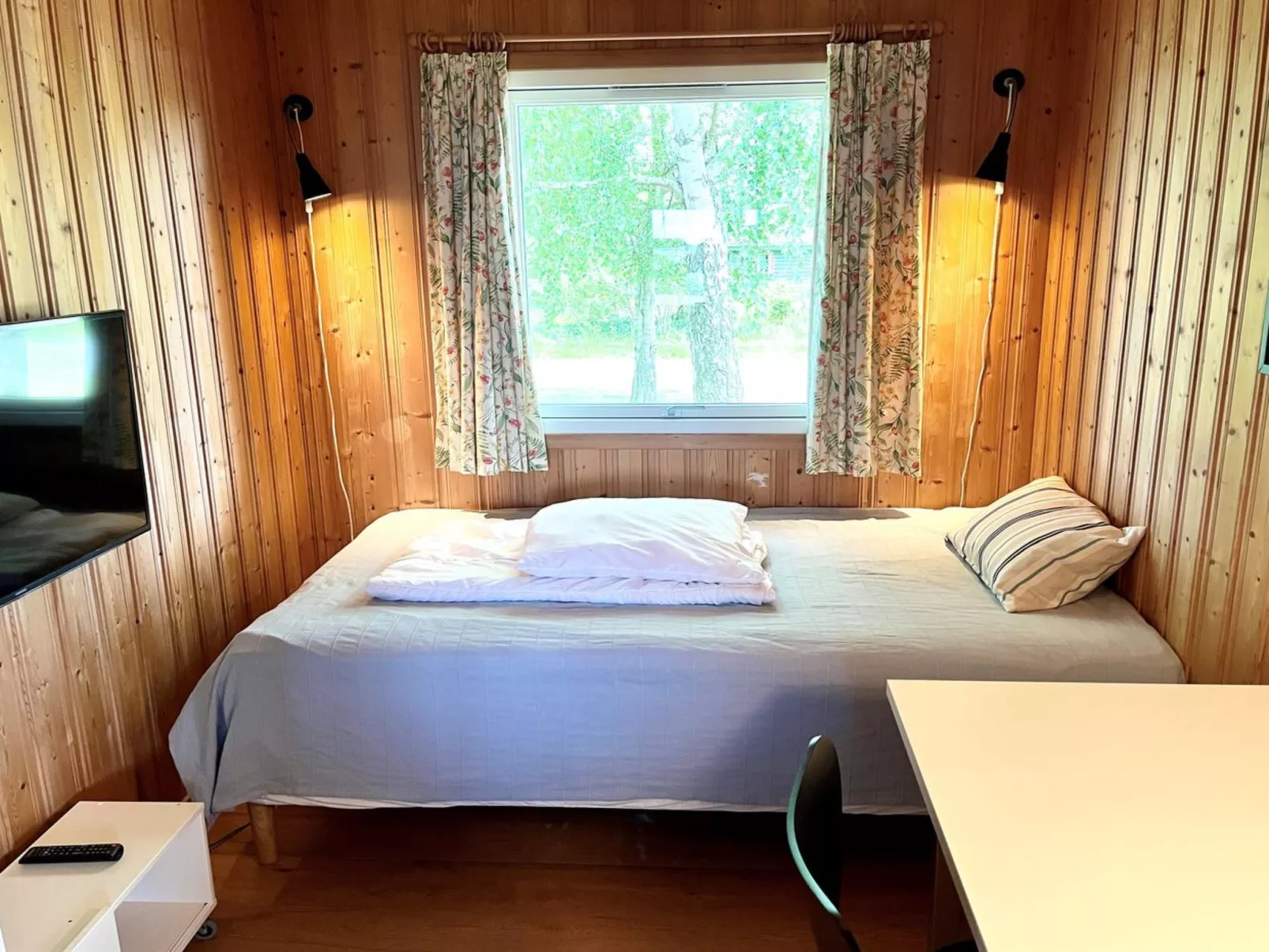 "Iadrik" - 85m to the fjord-Drinnen