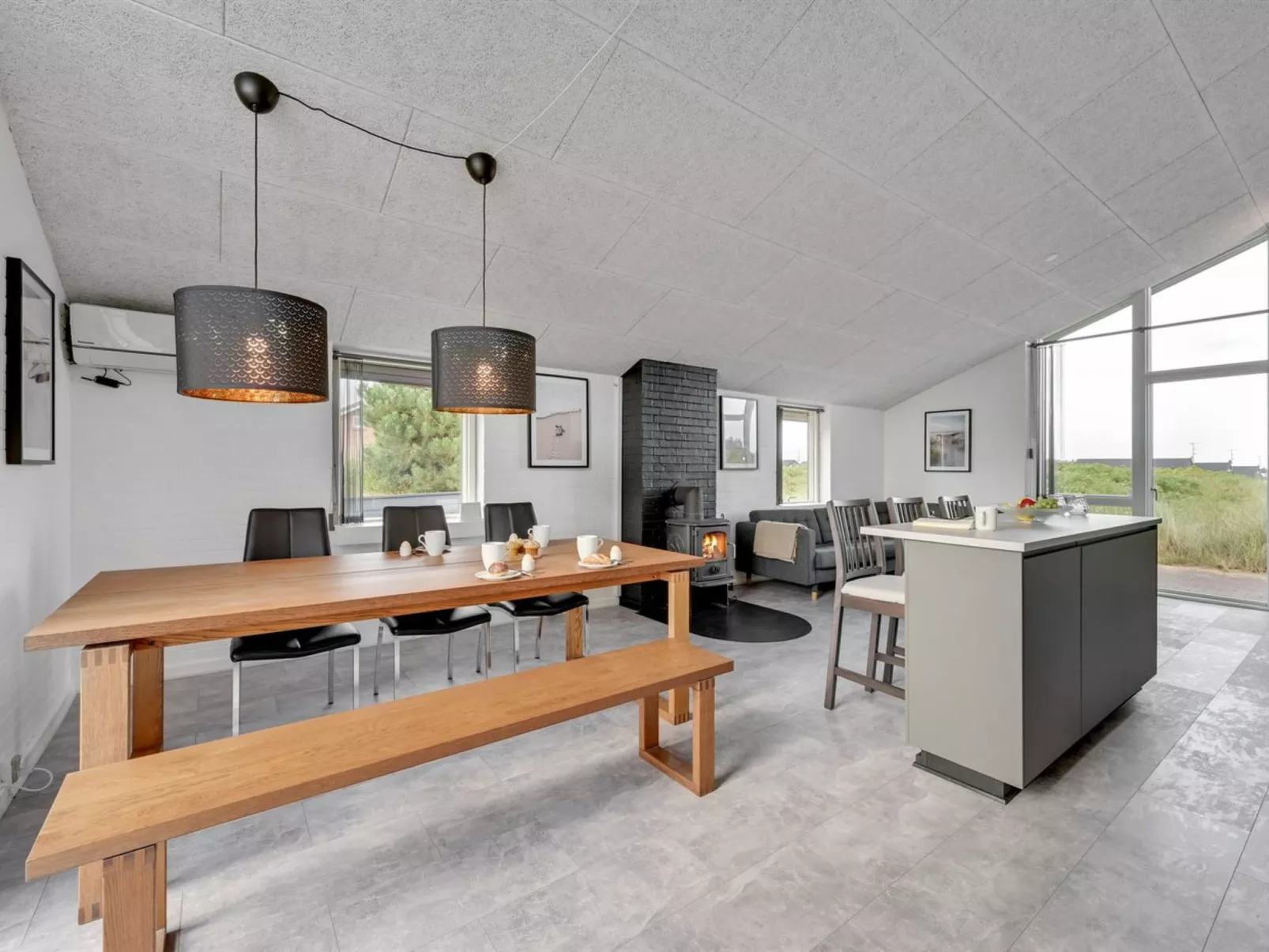 "Mert" - 1.2km from the sea-Inside