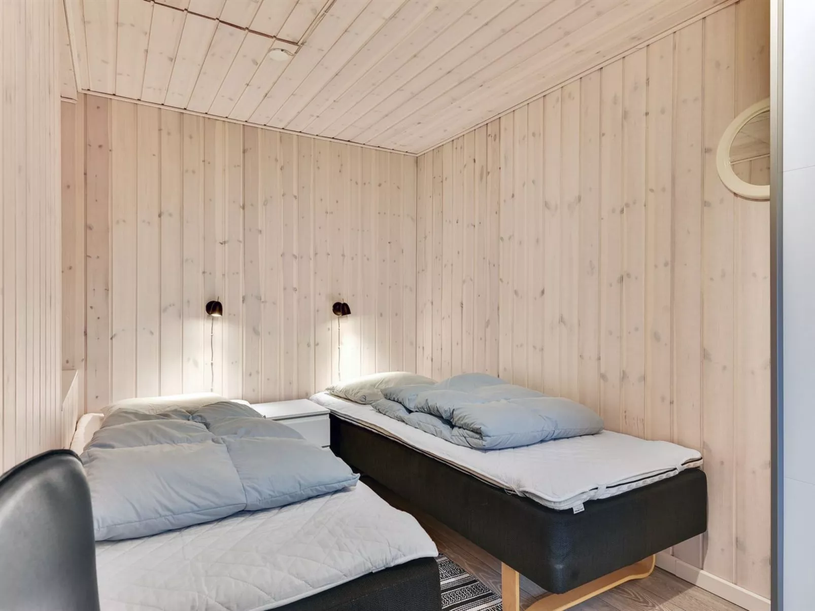 "Loi" - 200m from the sea-Inside