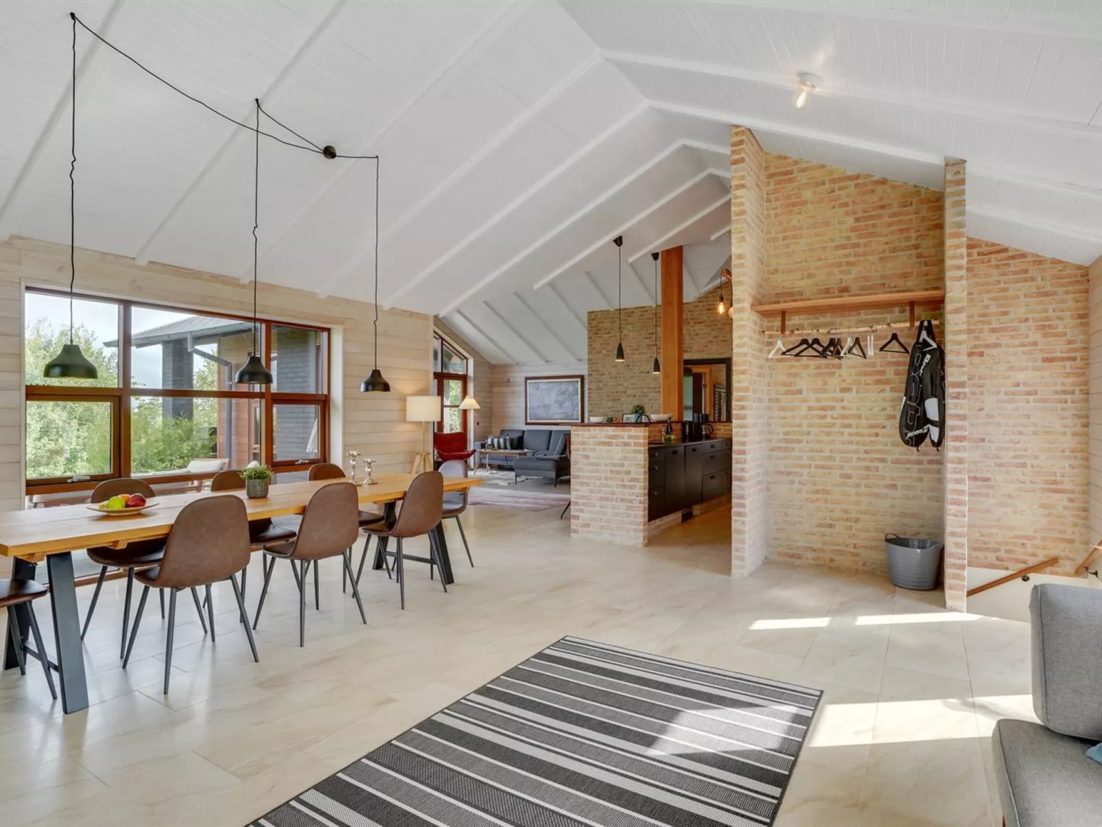 "Andri" - 600m to the fjord-Inside