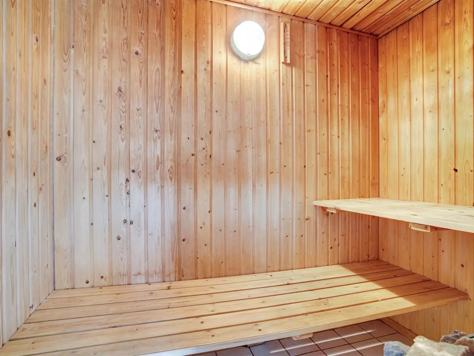 "Hermund" - 110m from the sea-Dedans