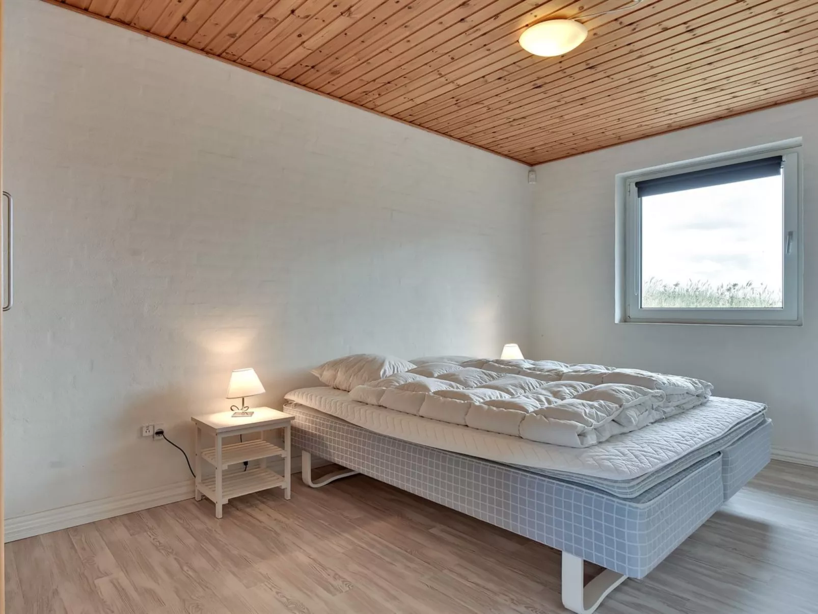 "Dorothea" - 450m to the fjord-Drinnen