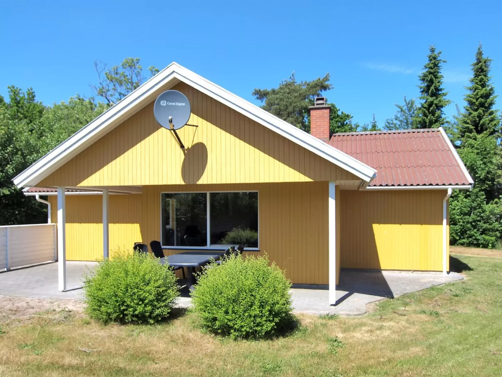 "Berthilde" - 400m from the sea-Outside