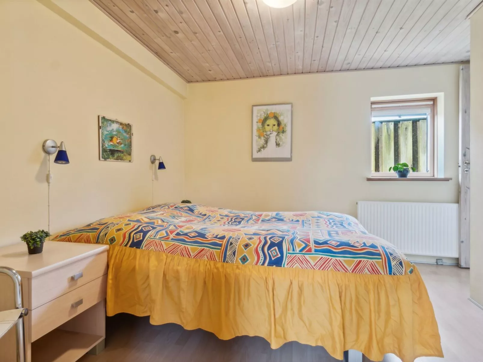 "Gertina" - 40m to the fjord-Inside