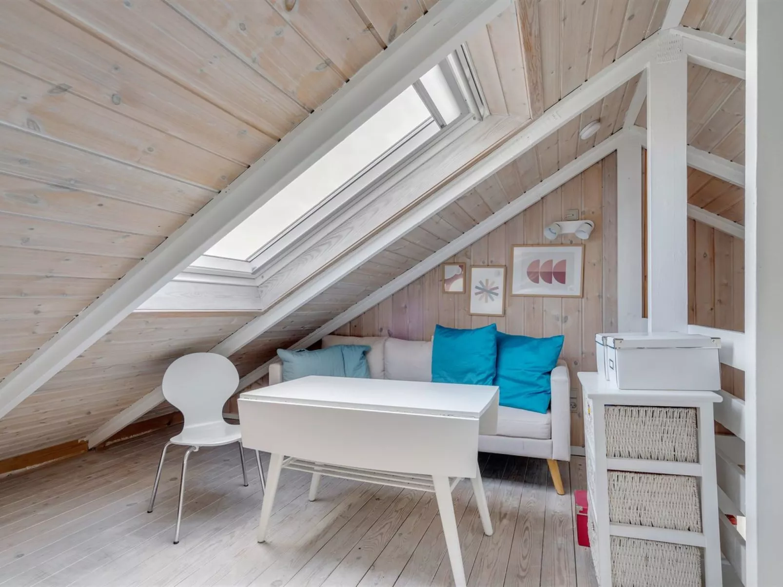 "Gudmundine" - 350m to the fjord-Inside