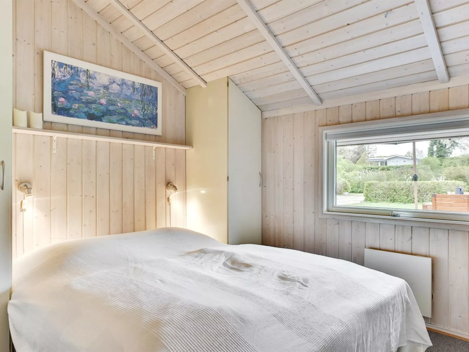 "Tore" - 200m from the sea-Drinnen