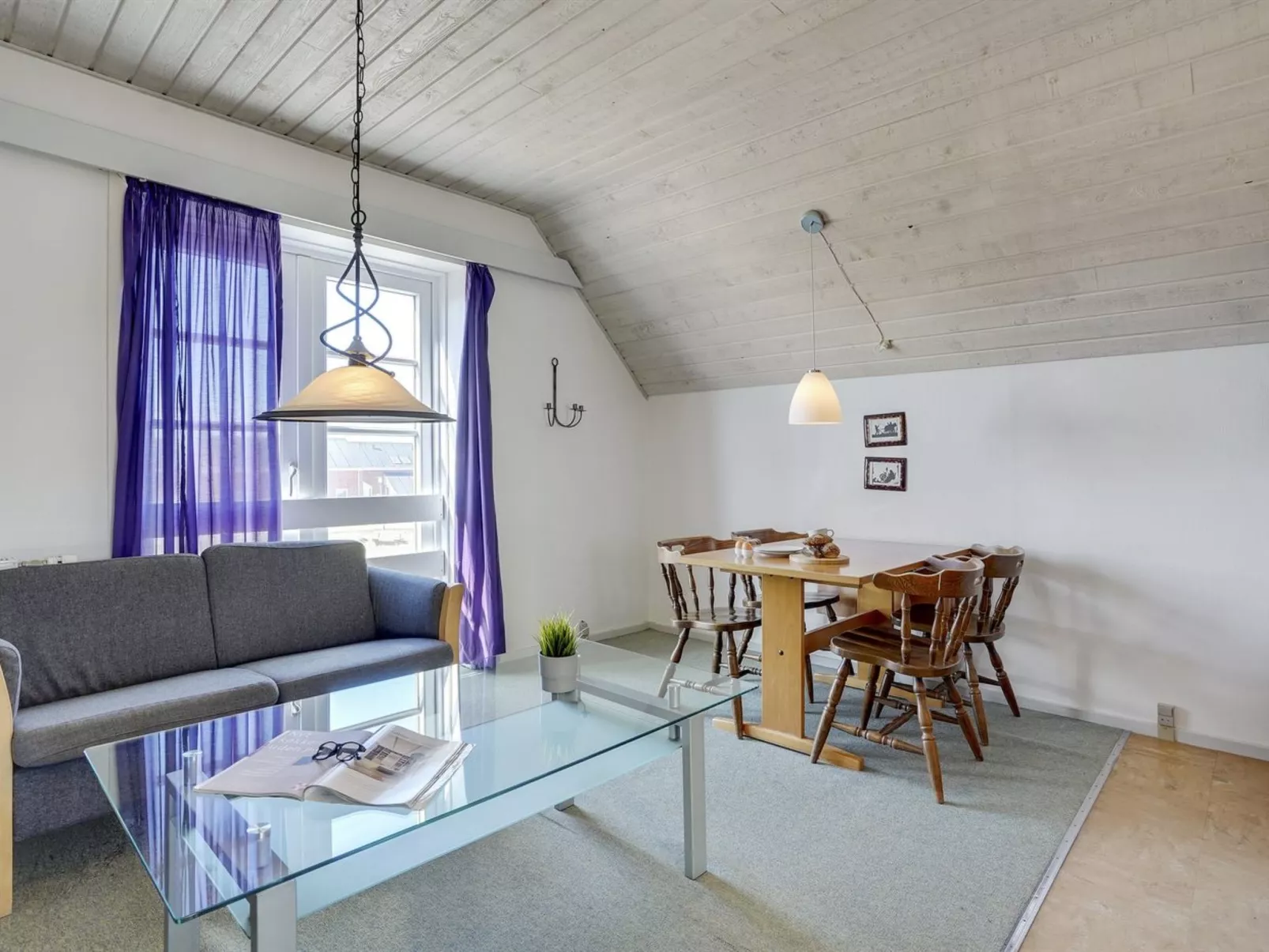 "Otto" - 2.3km from the sea - Inside