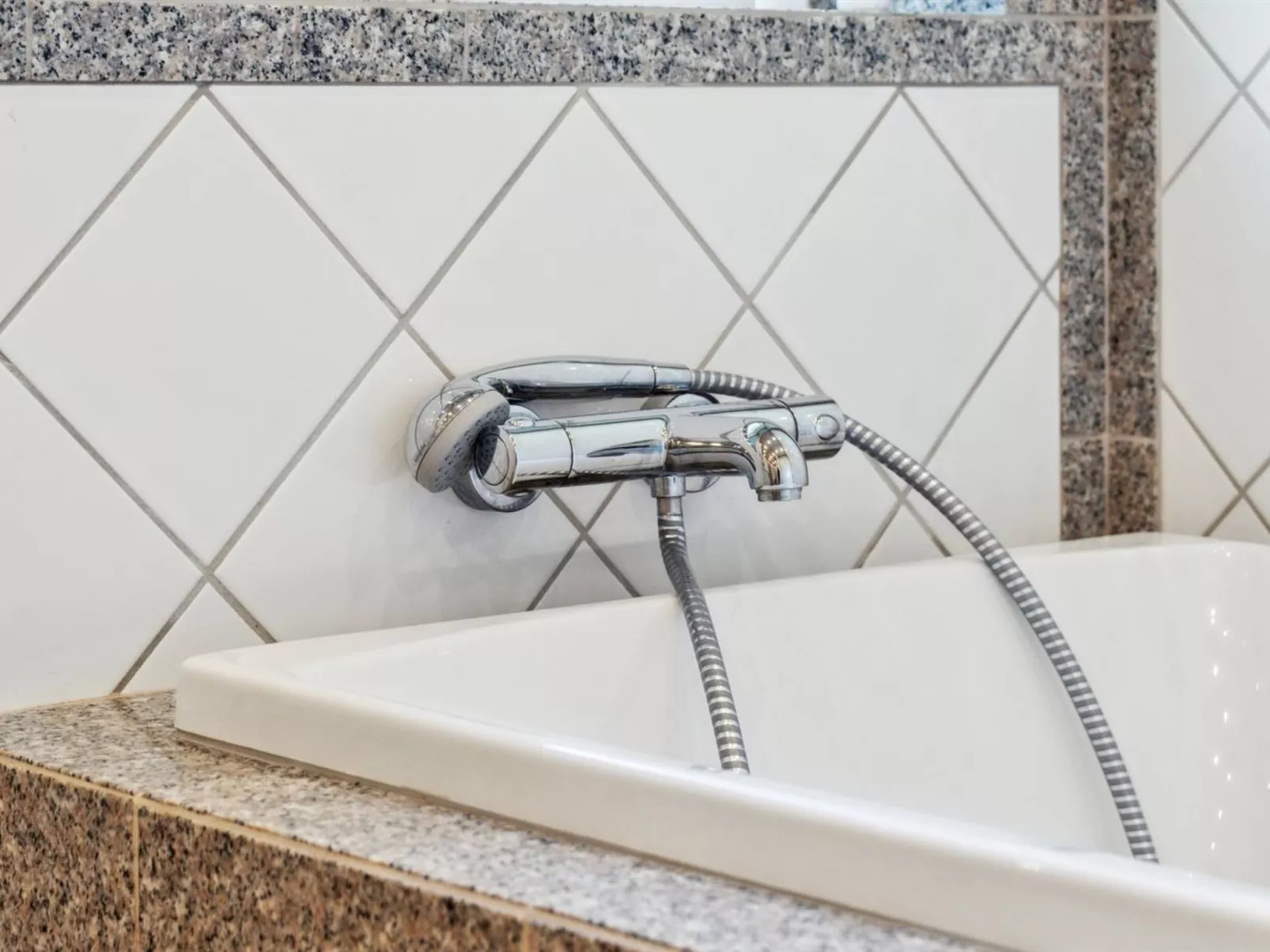 "Pietari" - 1.2km from the sea-Inside