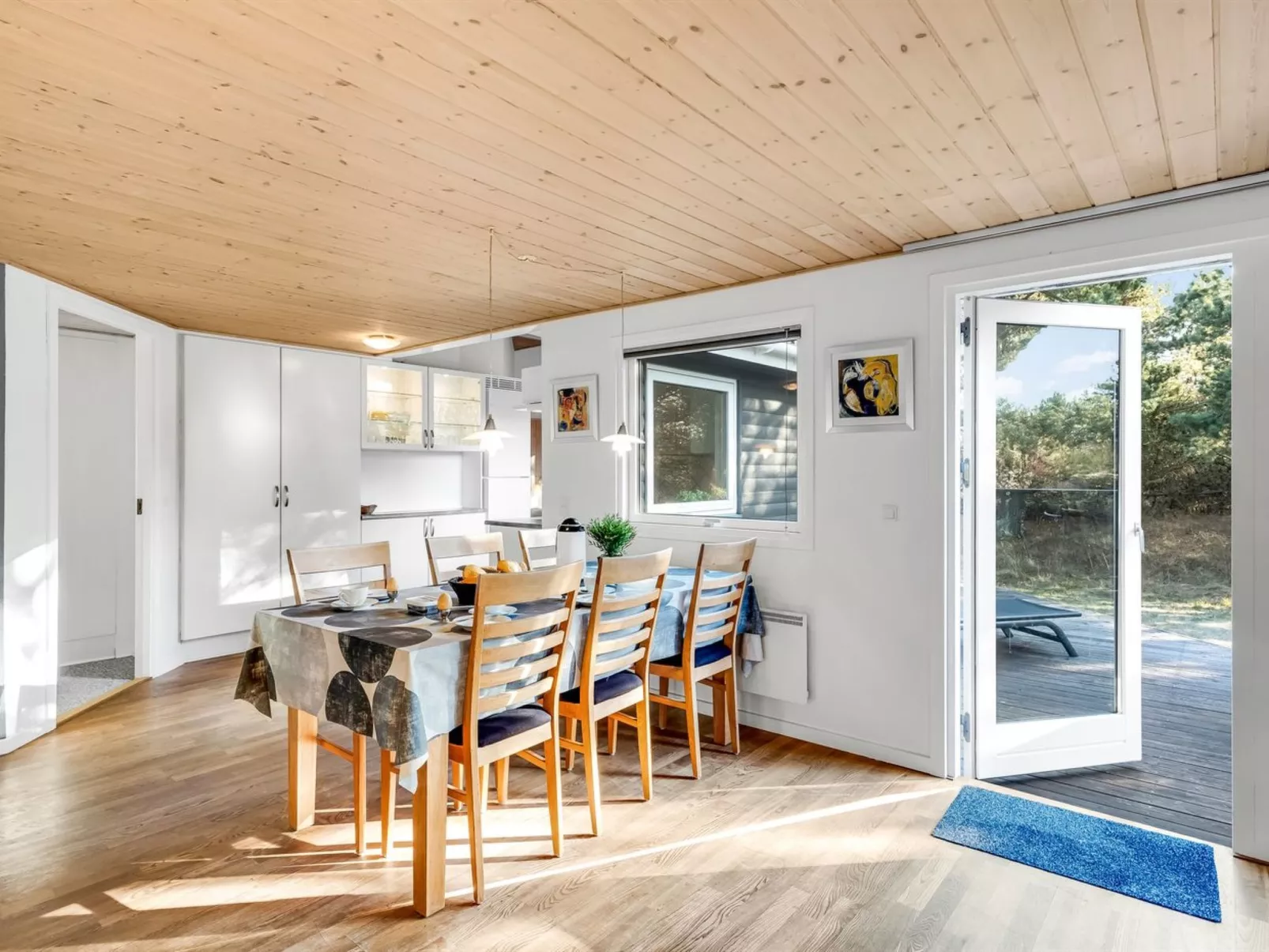 "Jula" - 800m from the sea-Inside