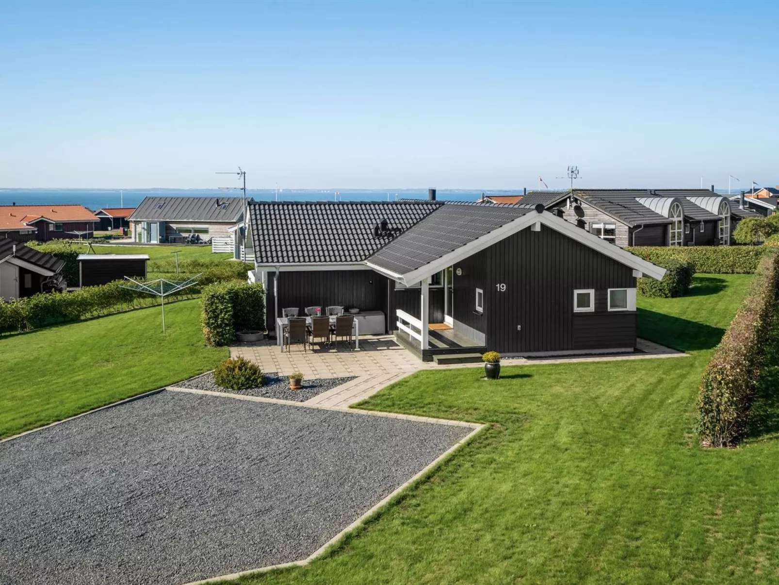 "Brynjolf" - 350m to the fjord-Outside